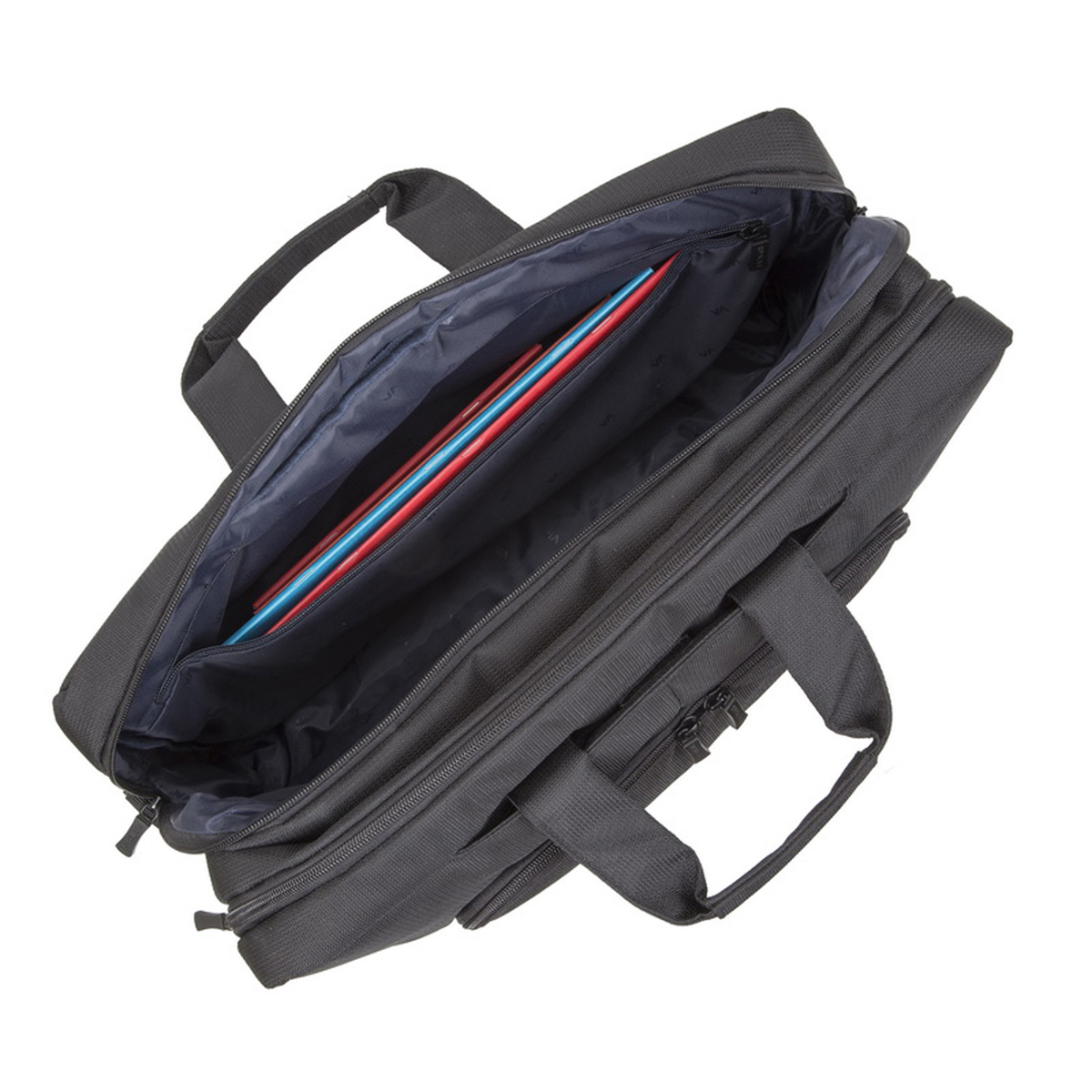Schwarze Aktentasche geöffnet, zeigt rote und blaue Akten. Griffe und Reißverschlüsse sichtbar.
