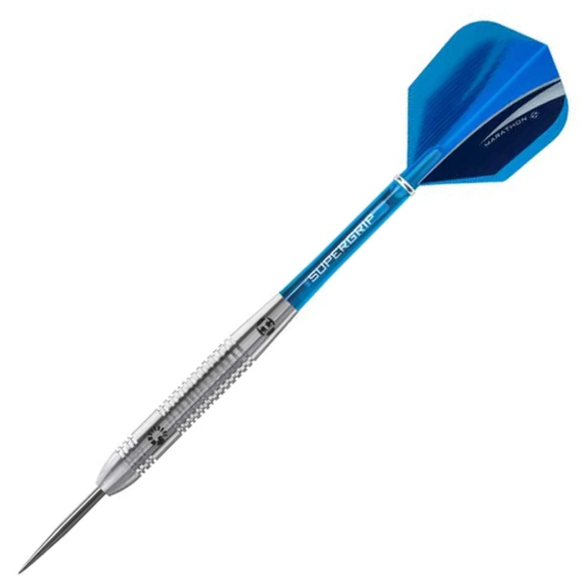 Blauer und silberner Dartpfeil. Blaue Flügelfläche und silberner Körper mit Text.