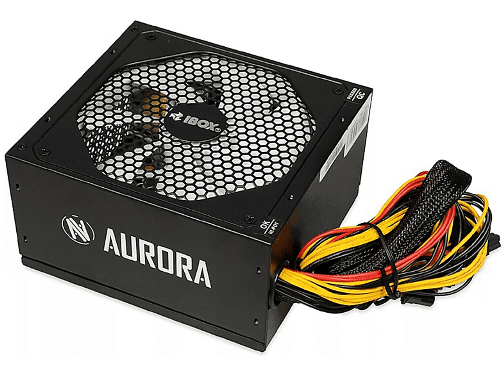 Czarny zasilacz do komputera z wentylatorem i wiązką kabli, na białym tle.