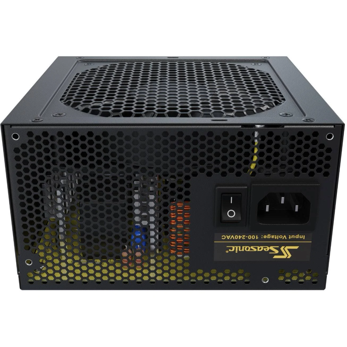 Une alimentation noire avec une grille en nid d'abeille et un interrupteur. La marque 'Seasonic' est visible.