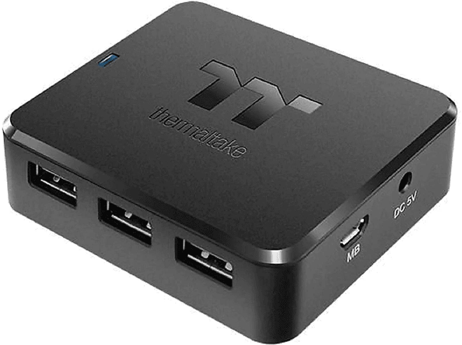 Schwarzer USB-Hub mit vier USB-Anschlüssen und dem Thermaltake-Logo.