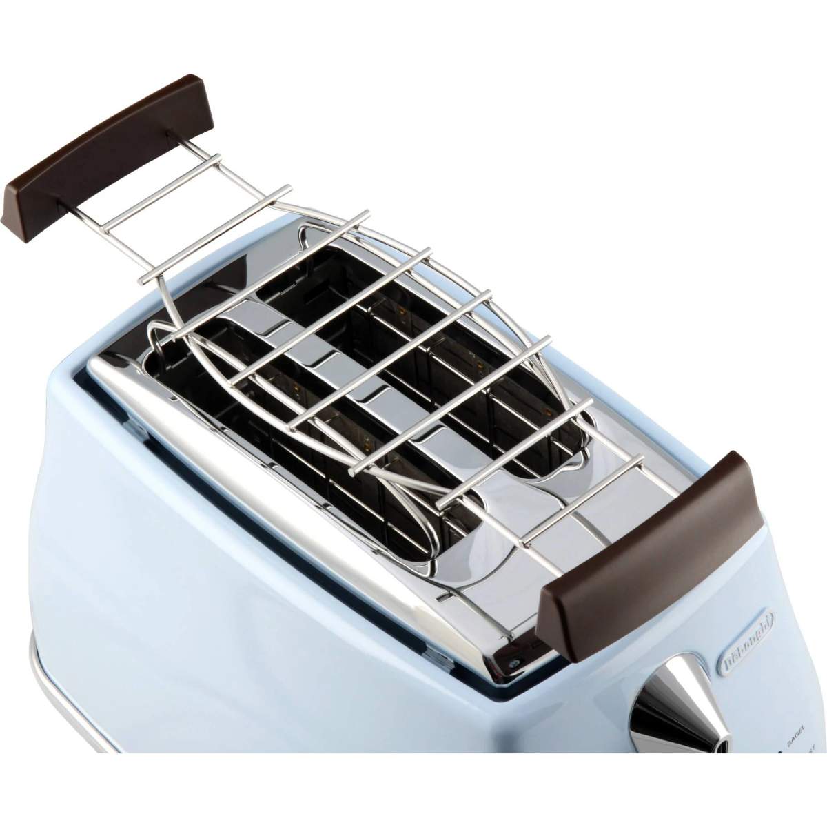 Tostapane De'Longhi blu. Interno cromato, manici marroni e griglia riscaldante in metallo.
