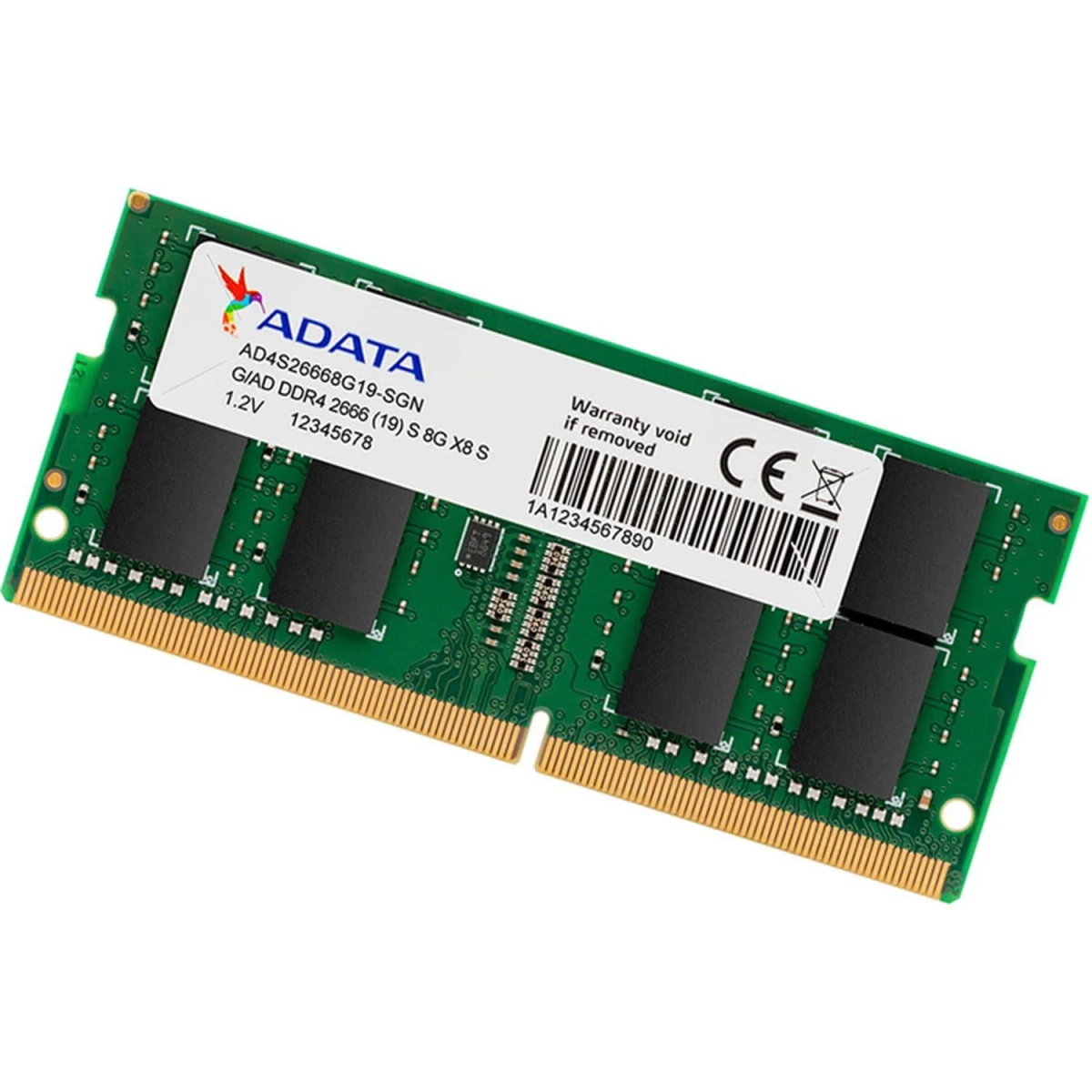 Grüner Computer-RAM-Stick mit schwarzen Speicherchips und weißem Etikett.