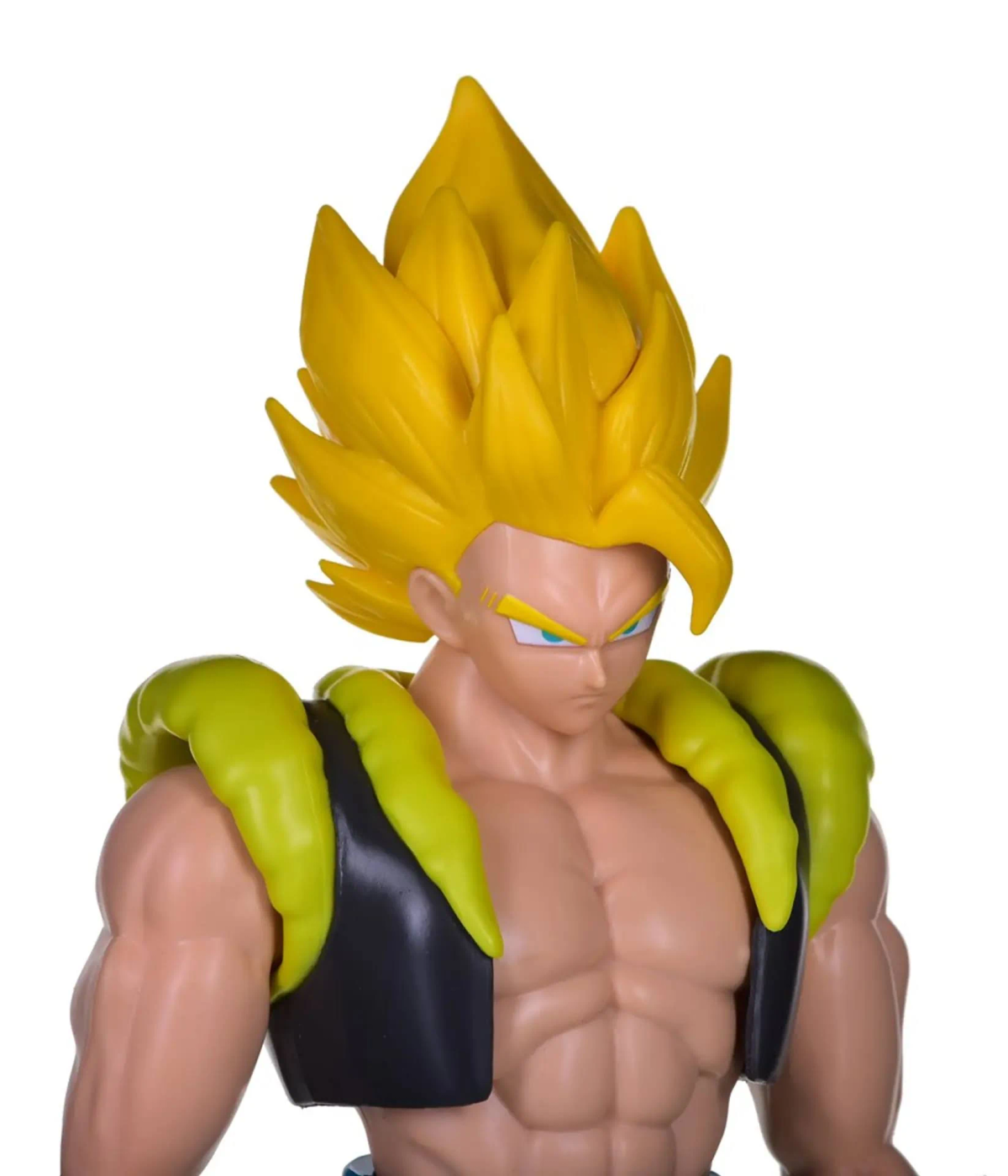 Anime-Figur eines muskulösen Mannes mit gelben, stacheligen Haaren, einer schwarzen Weste und blauen Hosen. Weißer Hintergrund.