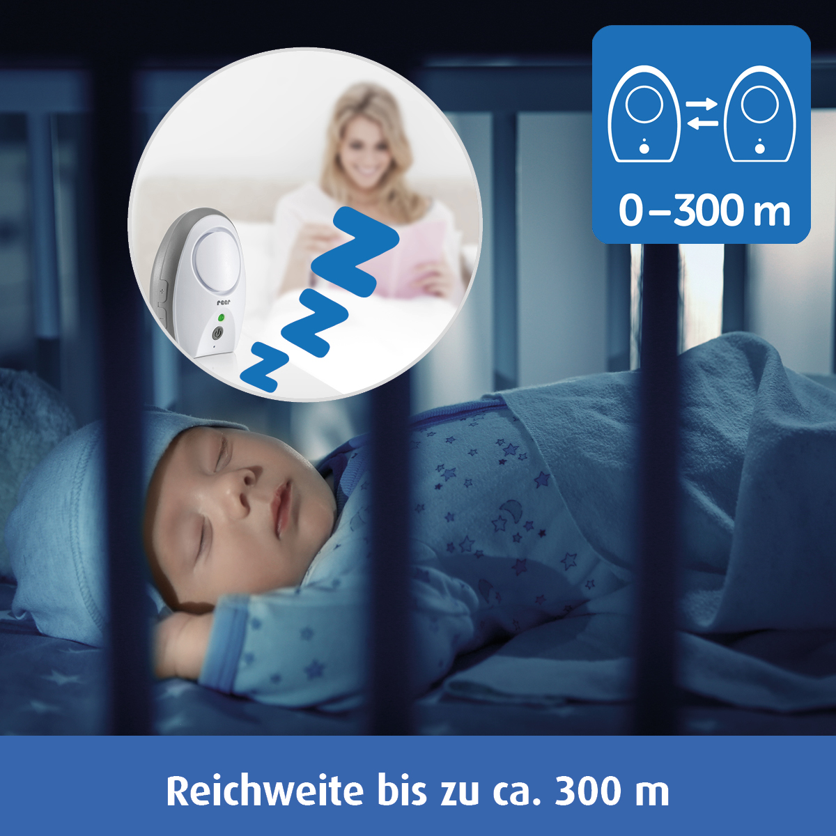 Baby schläft im Gitterbett, Monitor zeigt Frau, Text zeigt 300m Reichweite.
