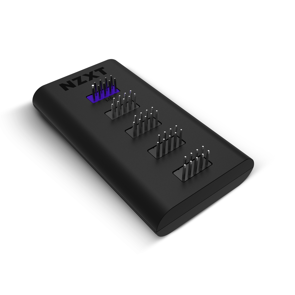 Schwarzer NZXT-Controller mit Pins und Text oben.