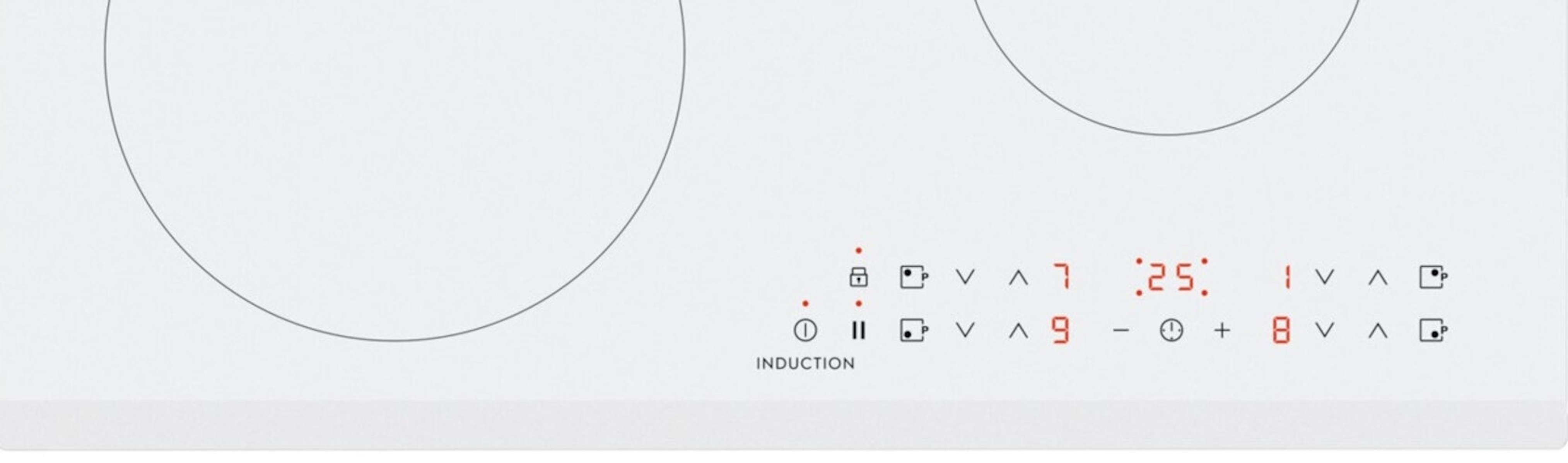 Zbliżenie białej płyty indukcyjnej. Ma cyfrowy wyświetlacz i elementy sterowania dotykowego.