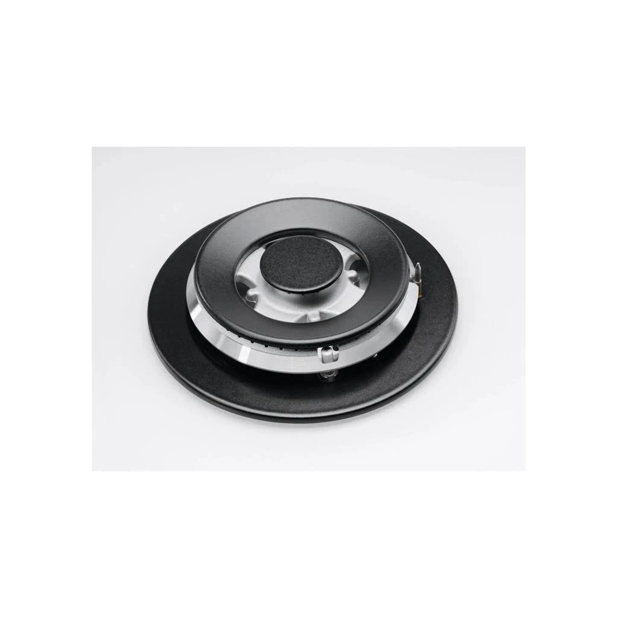 Czarny palnik kuchenki gazowej z czarną powierzchnią i srebrnym pierścieniem.