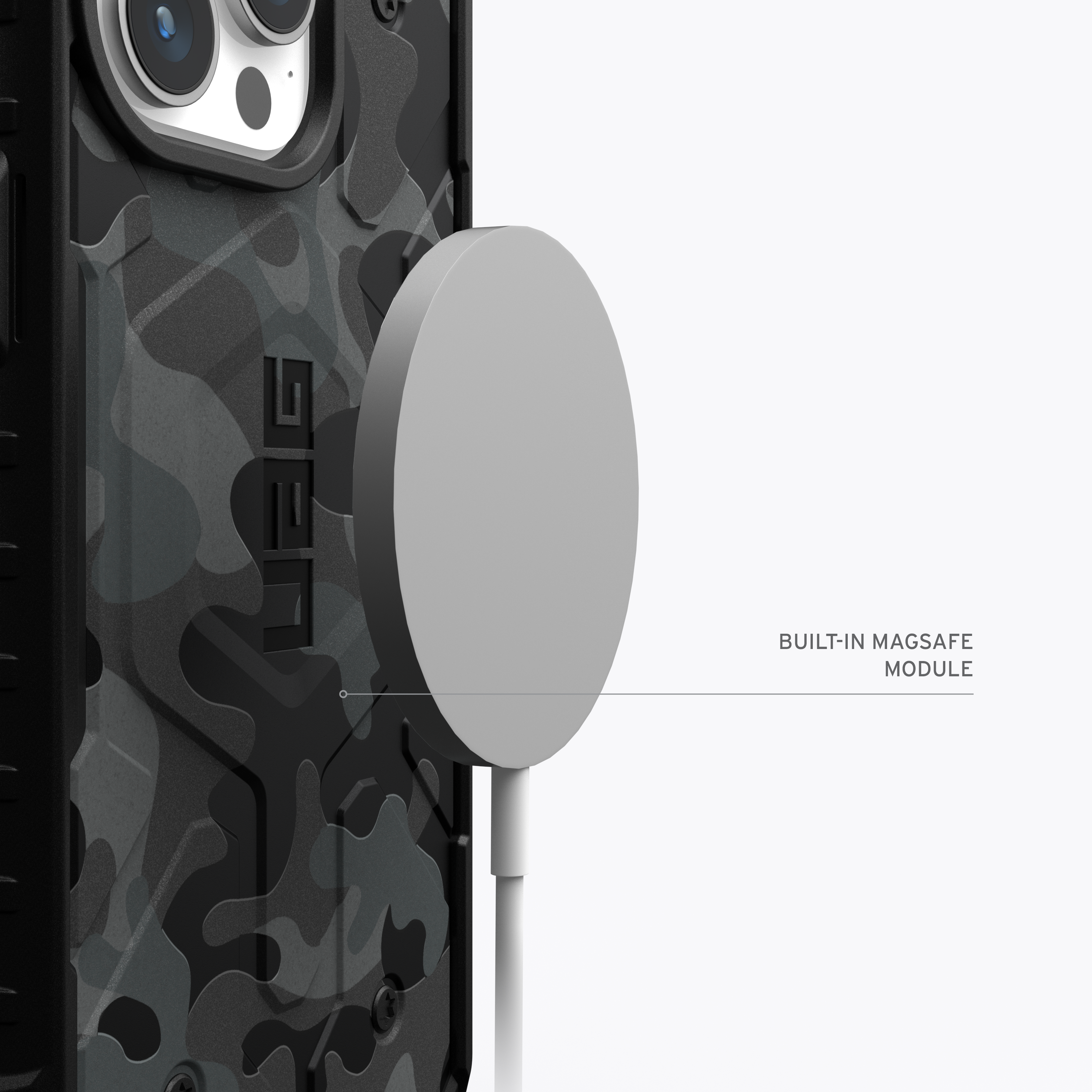 Nahaufnahme einer Handyhülle mit befestigtem MagSafe-Ladegerät, Text: 'BUILT-IN MAGSAFE MODULE'.
