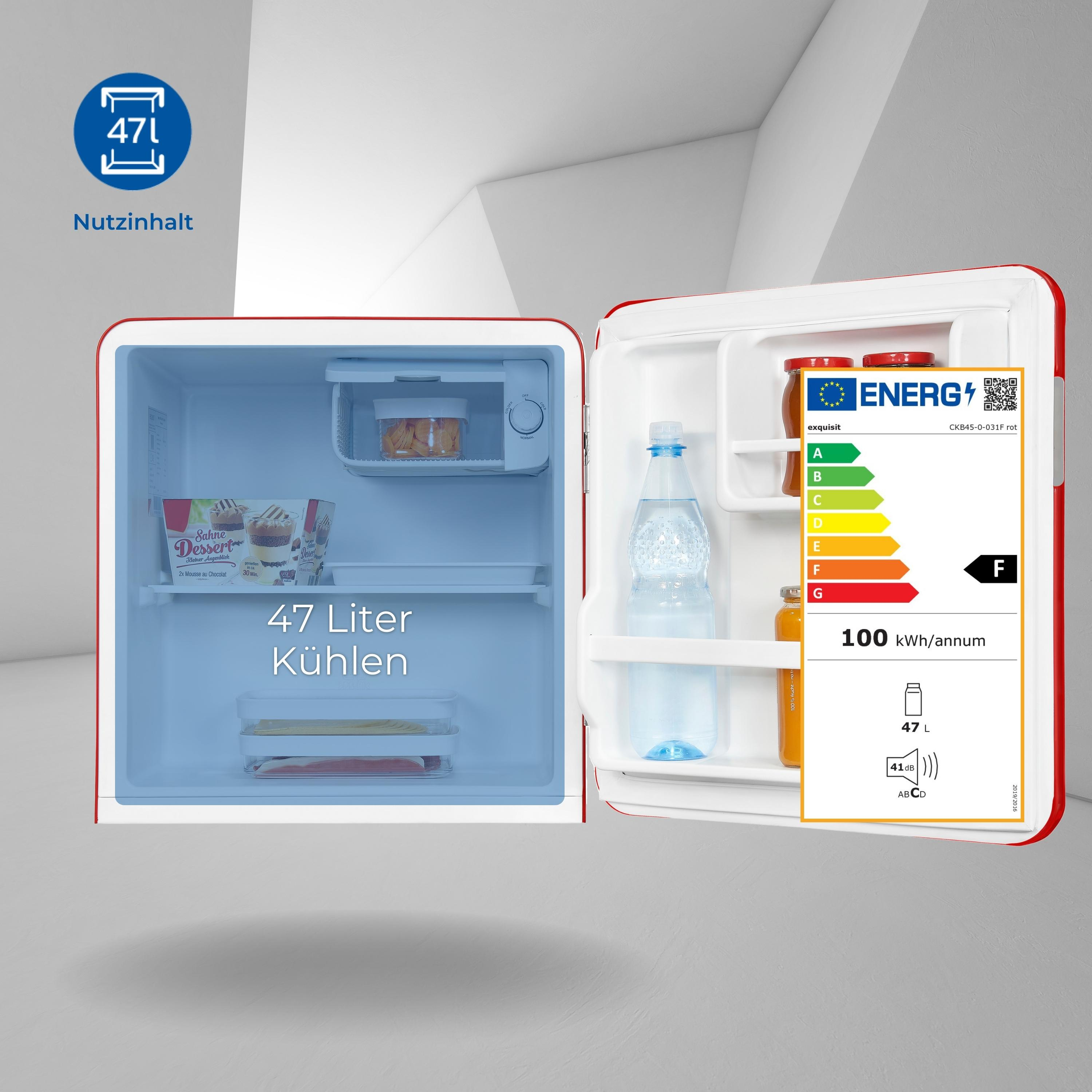 Ein kleiner roter Kühlschrank mit offener Tür, in dem sich Lebensmittel und Wasser befinden.