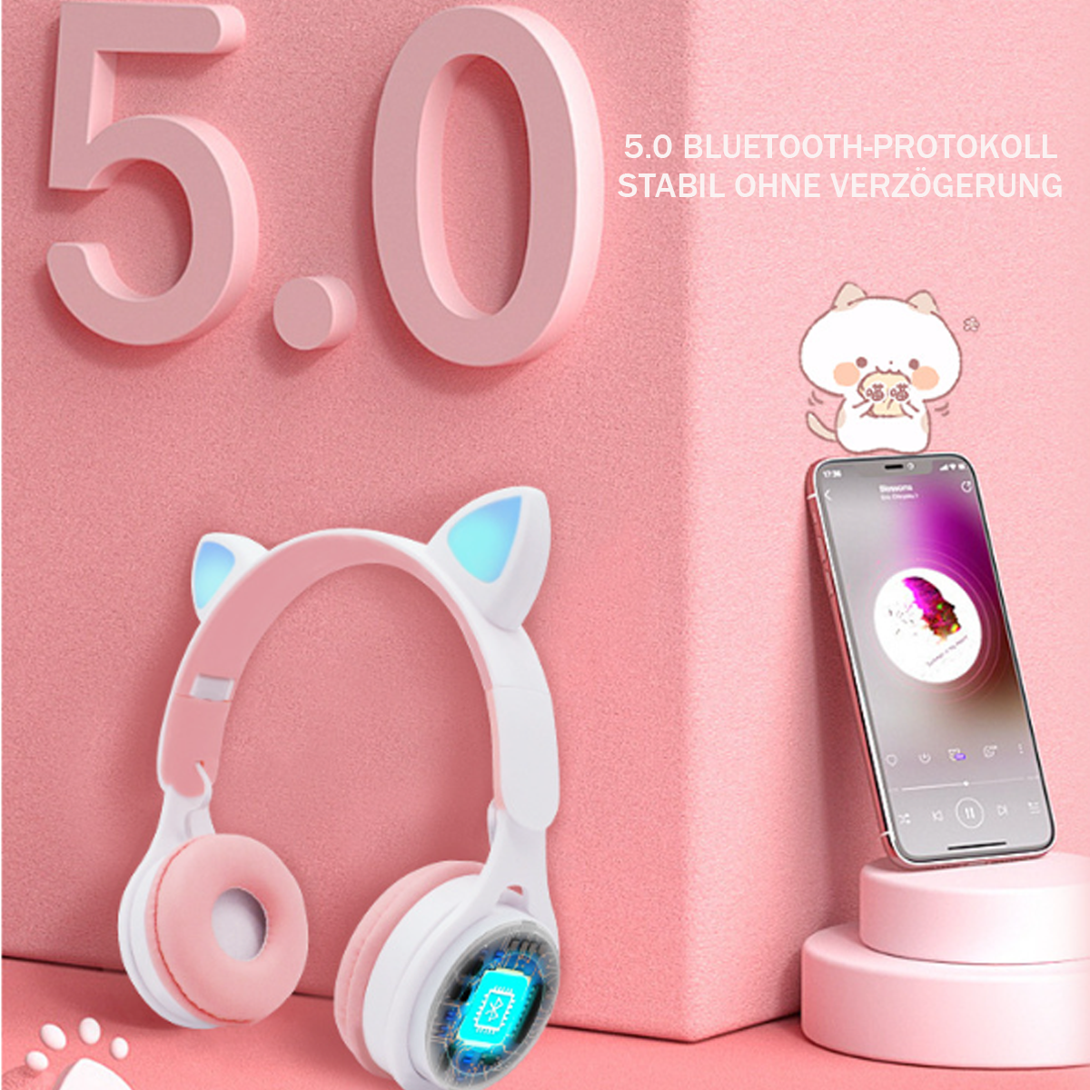 Pinke Kopfhörer mit Katzenohren und ein Smartphone, das eine Musik-App anzeigt, mit der Zahl 5.0 im Hintergrund.
