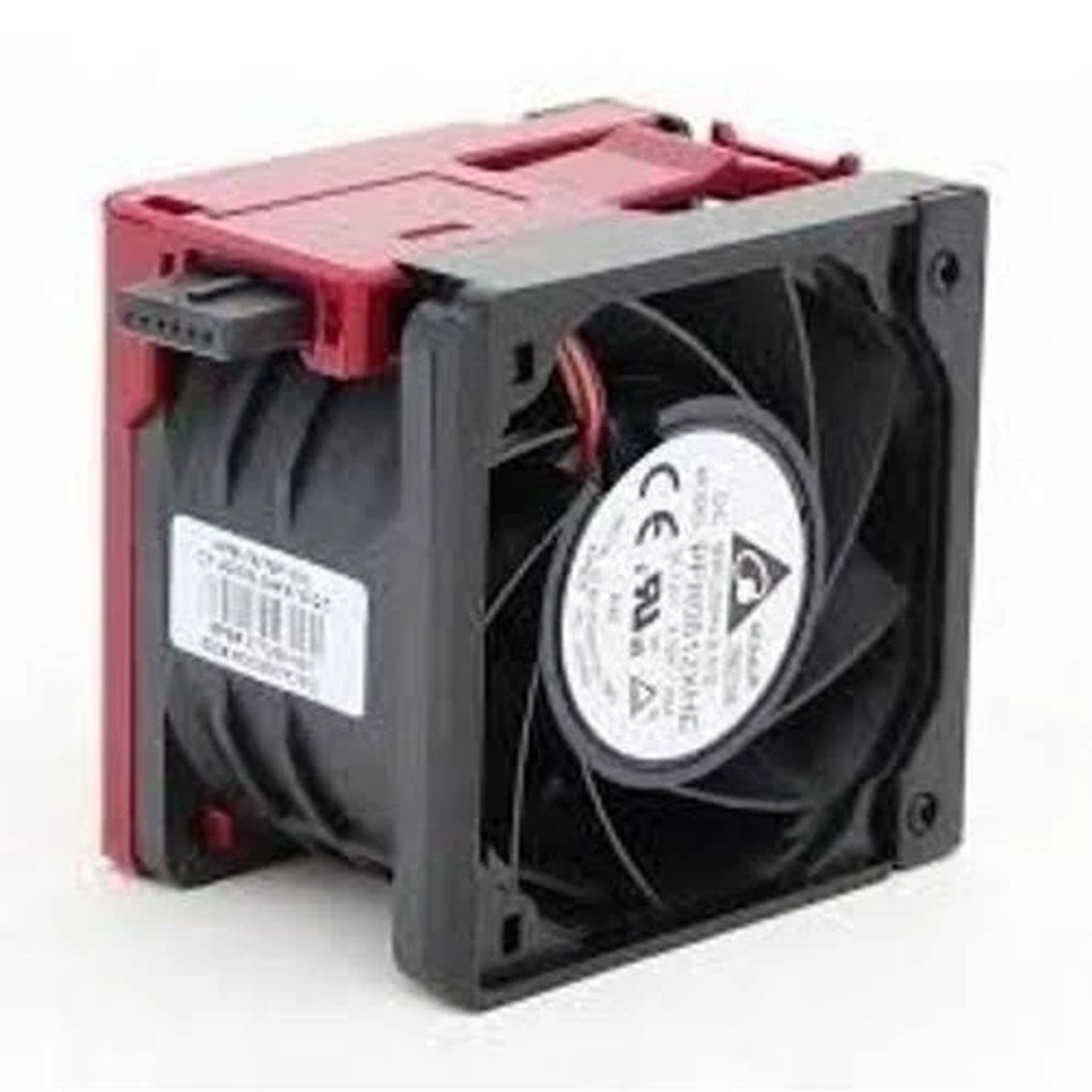 Schwarzer und roter Computerlüfter mit roter Oberseite.