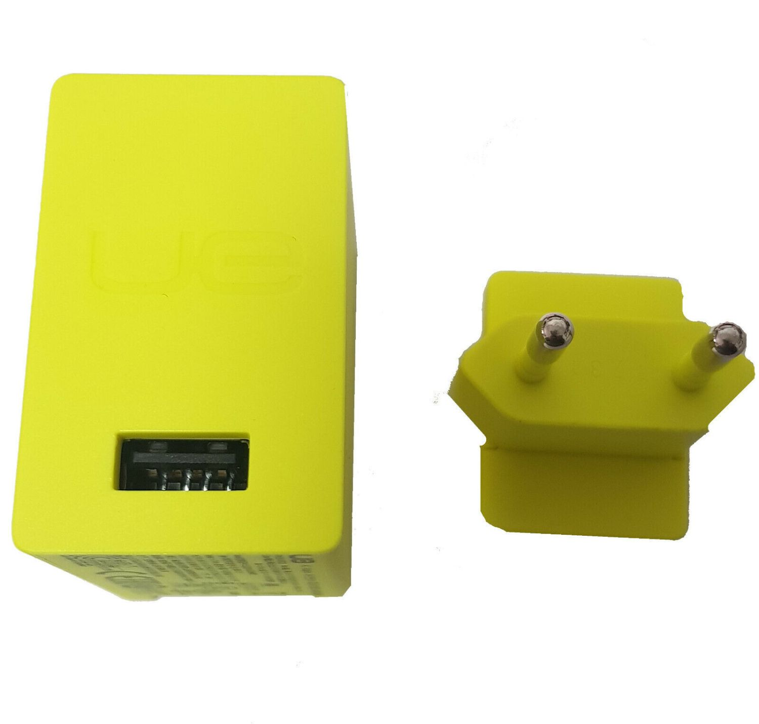 Ein gelbes Ladegerät mit USB-Anschluss und einem separaten Adapterstecker.