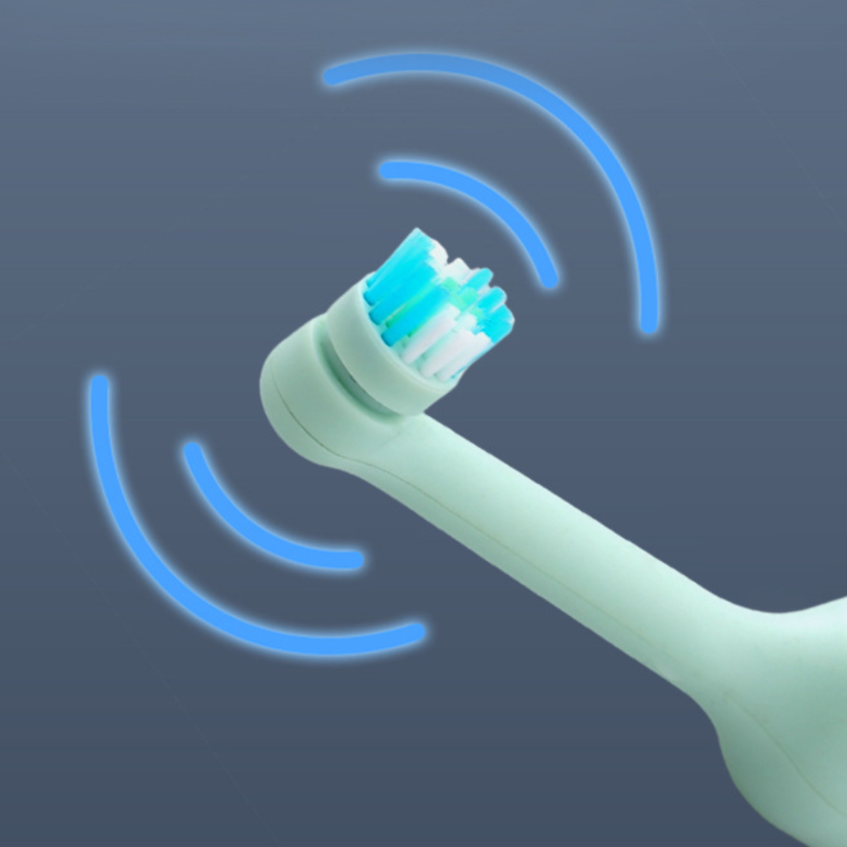 Ein elektrischer Zahnbürstenkopf mit blauen und weißen Borsten, umgeben von blauen Kurven.