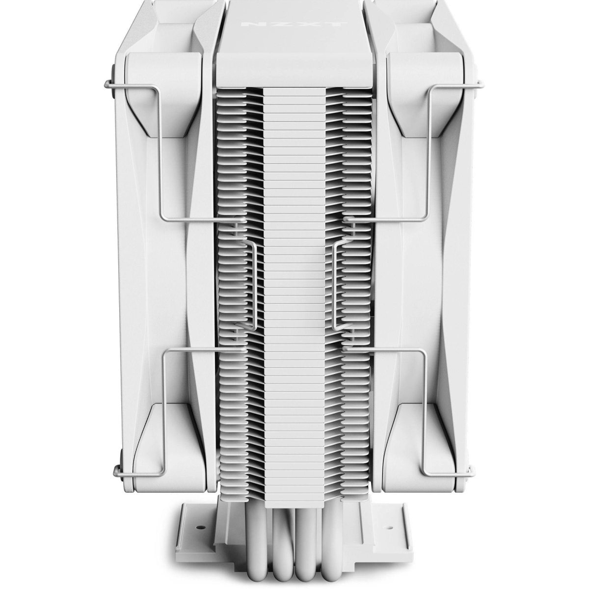 Een witte CPU-koeler met veel vinnen en pijpen en het woord NZXT.