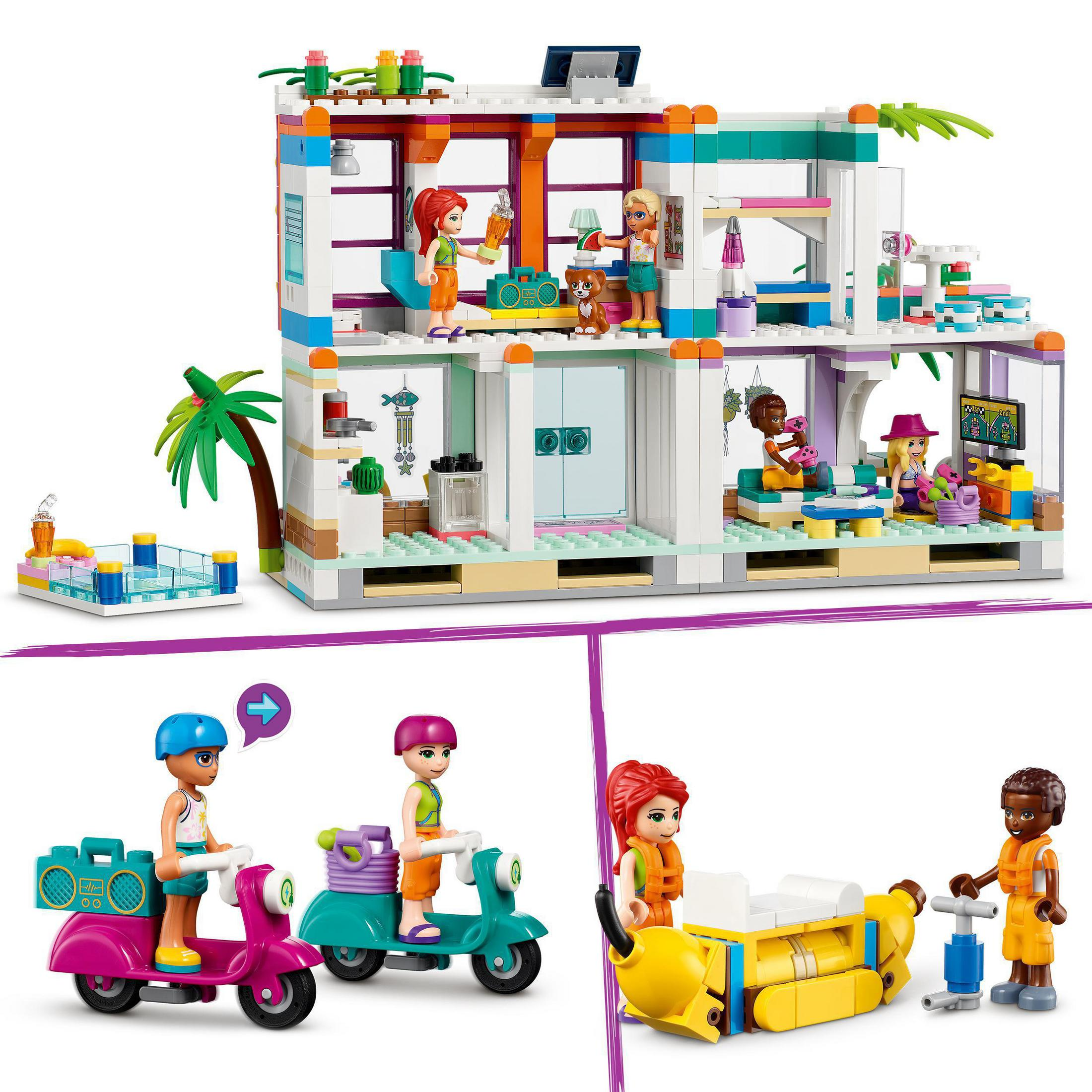 Un ensemble Lego Friends montrant une maison de plage avec des figurines, des scooters et d'autres scènes.