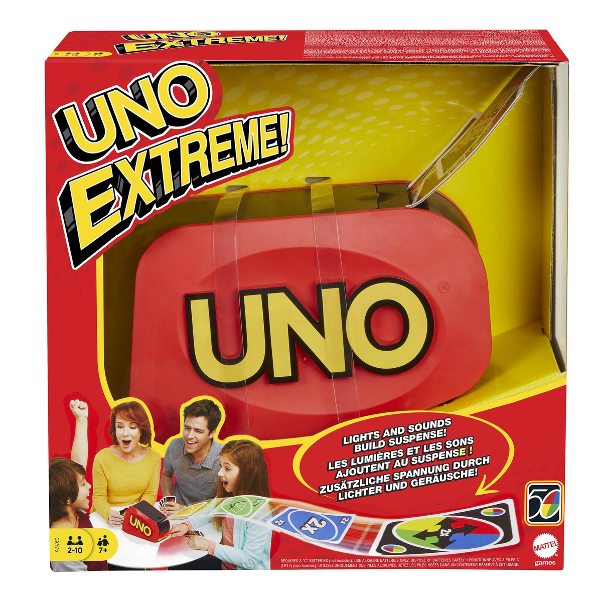 Scatola del gioco Uno Extreme con persone che giocano in primo piano.