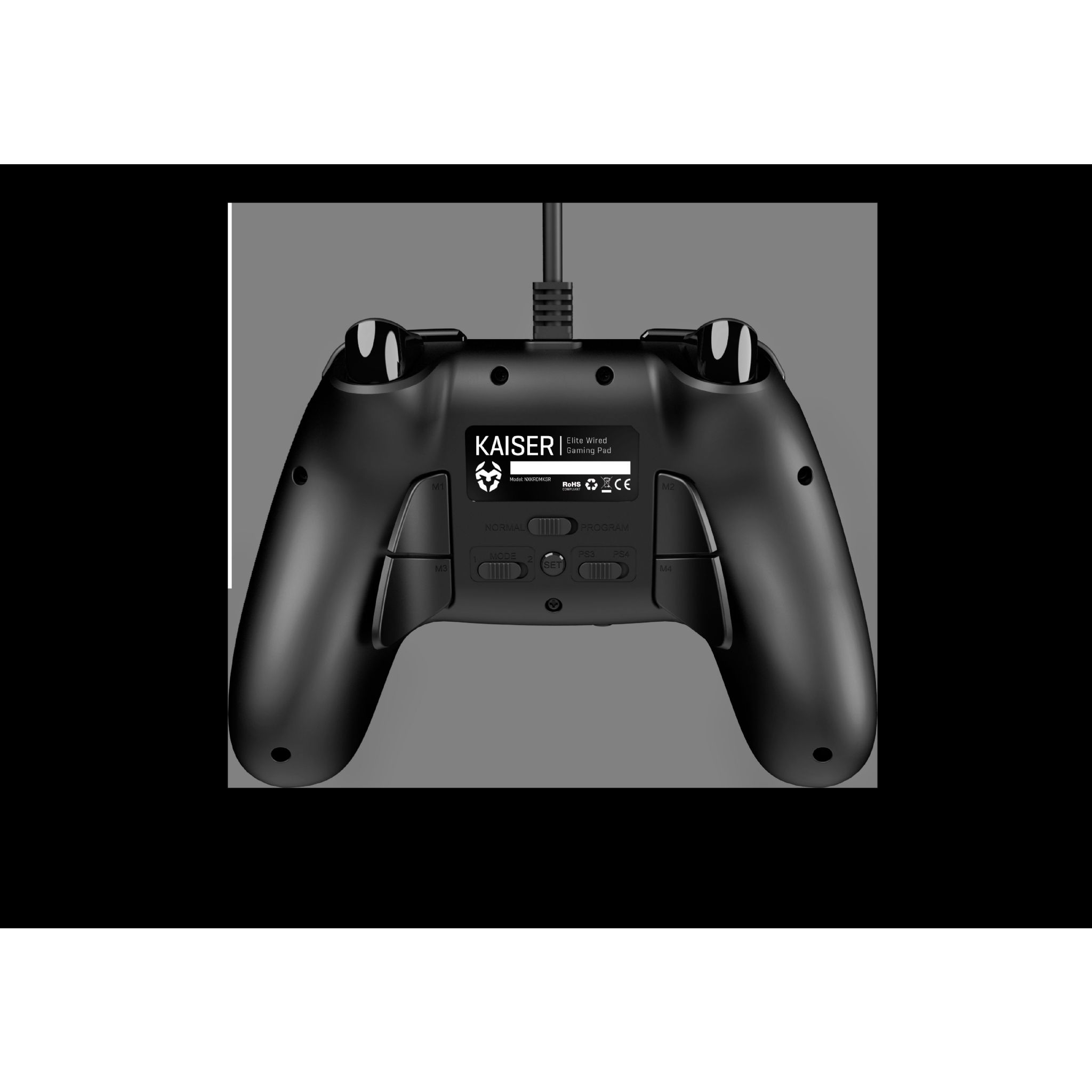 Tył czarnego kontrolera do gier Kaiser z przyciskami, przełącznikami i kablem.