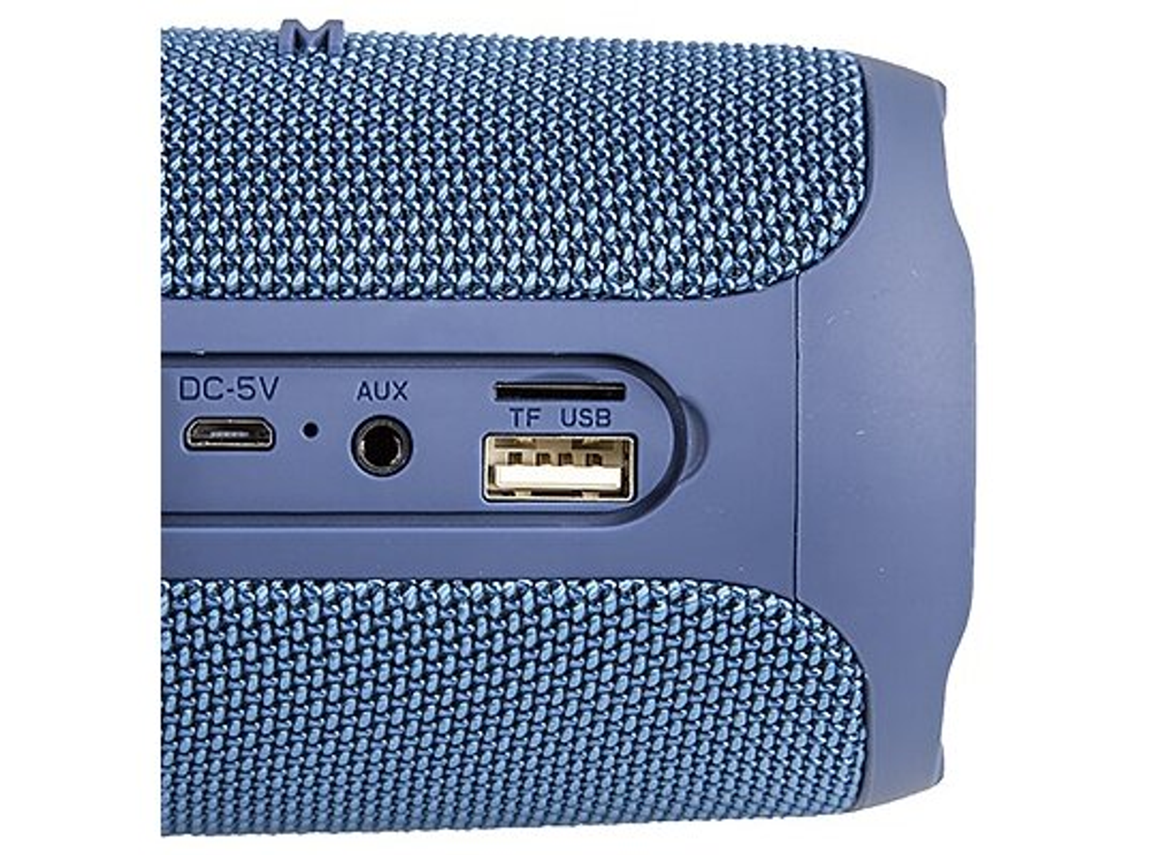 Zbliżenie tylnego panelu niebieskiego głośnika z portami: DC-5V, AUX, TF i USB.