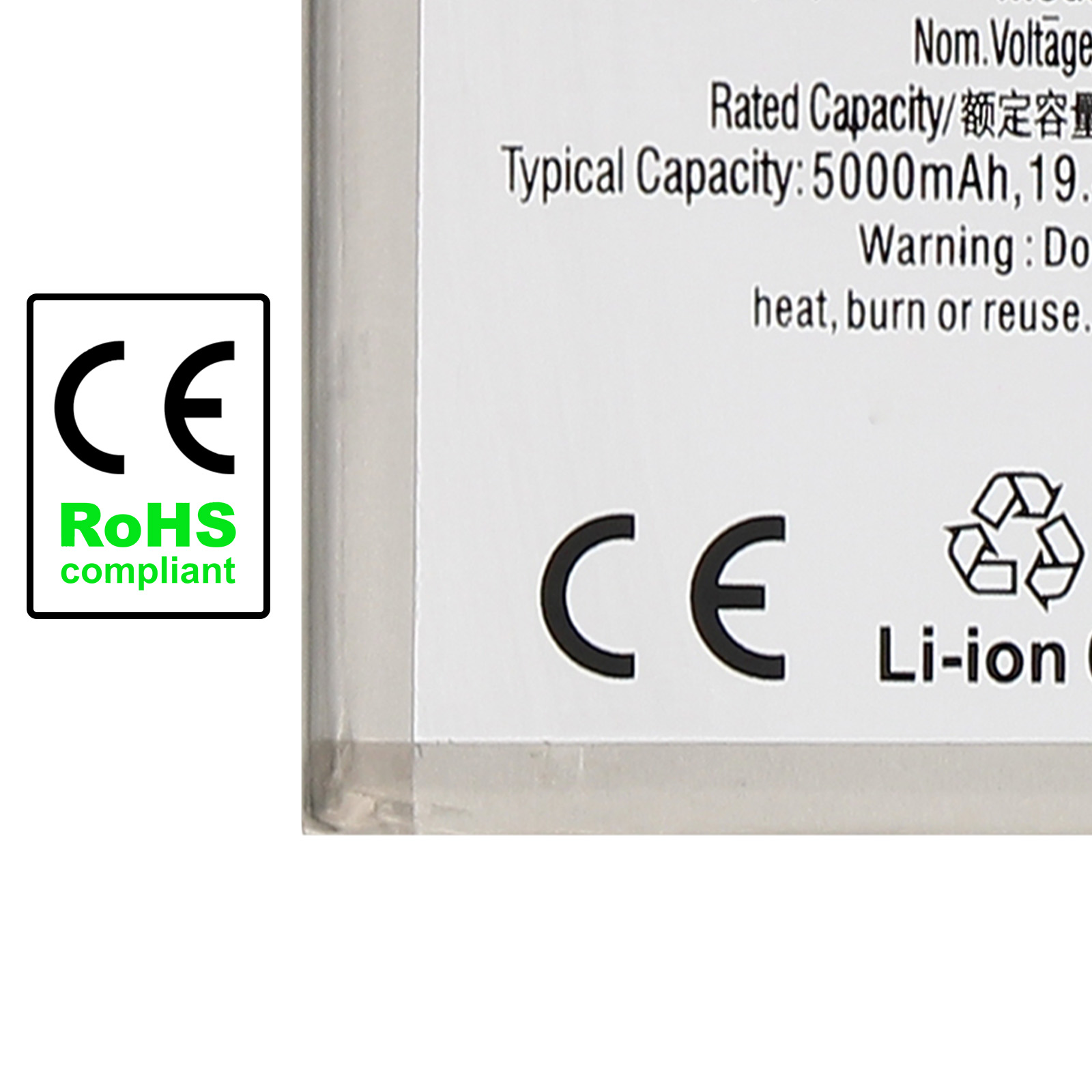 Informations sur la batterie avec logos CE et RoHS. Le texte comprend la capacité, la tension et l'avertissement.