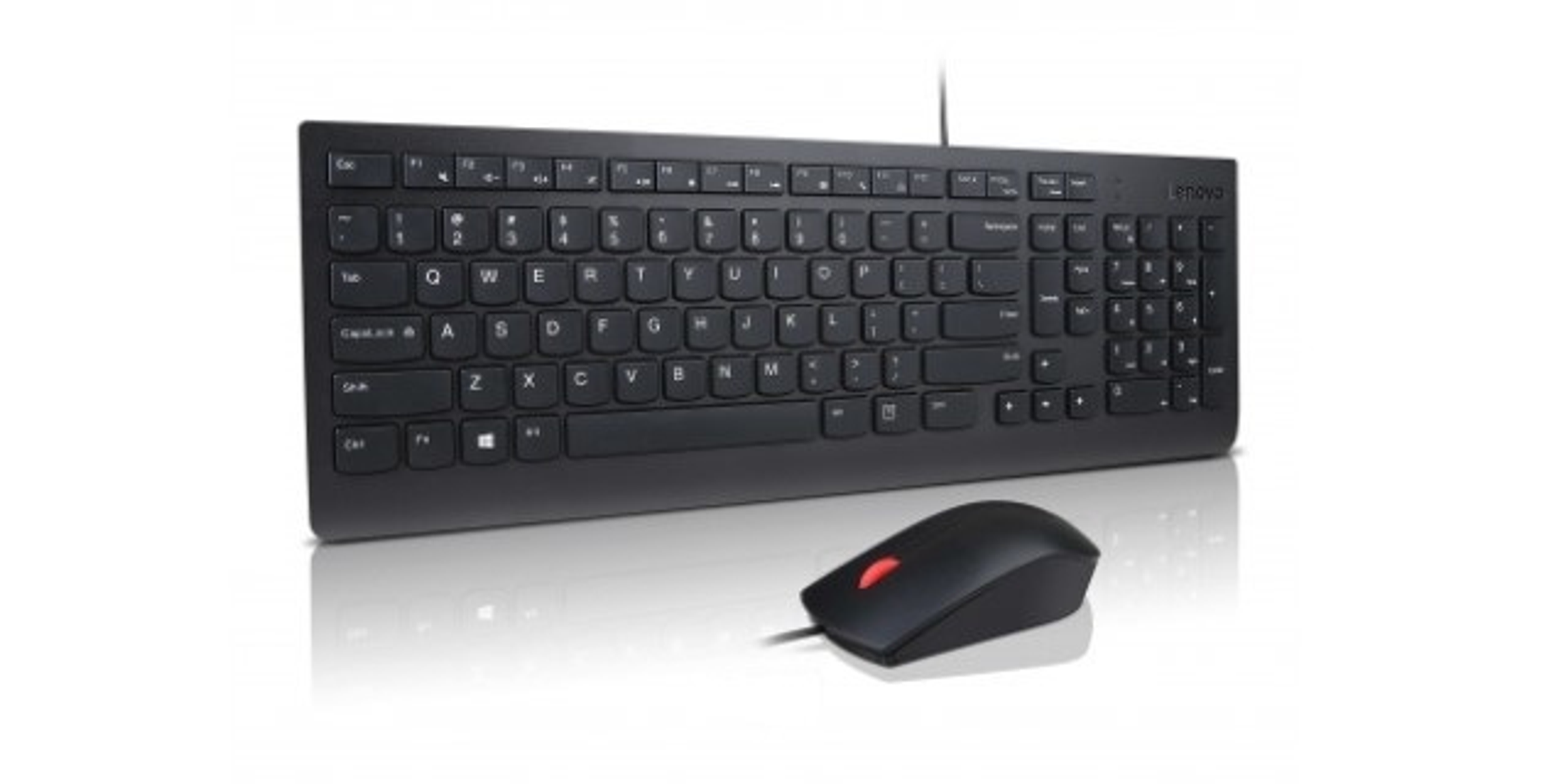 Un set di tastiera e mouse neri su sfondo bianco, con il logo Lenovo.