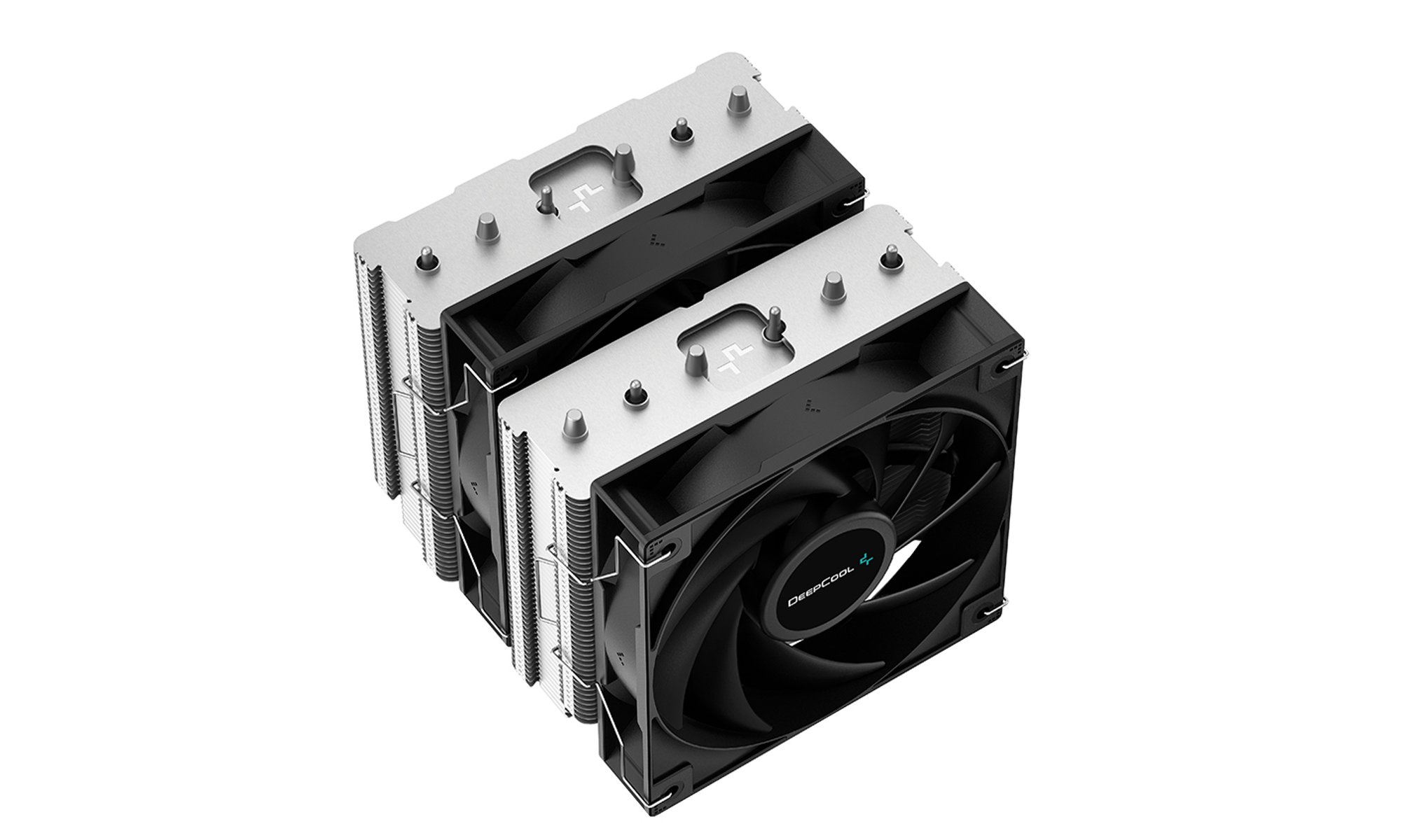 Draufsicht auf einen CPU-Kühler mit zwei Lüftern und silbernen Kühlkörpern.