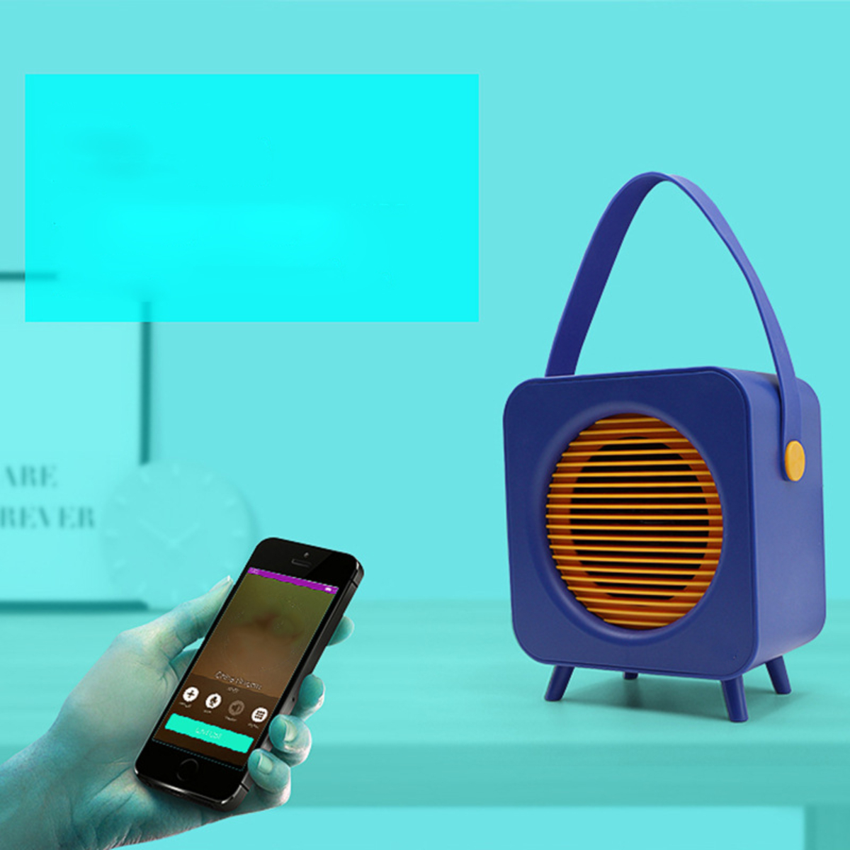 Blau-oranger tragbarer Lautsprecher mit Telefon mit App-Oberfläche.