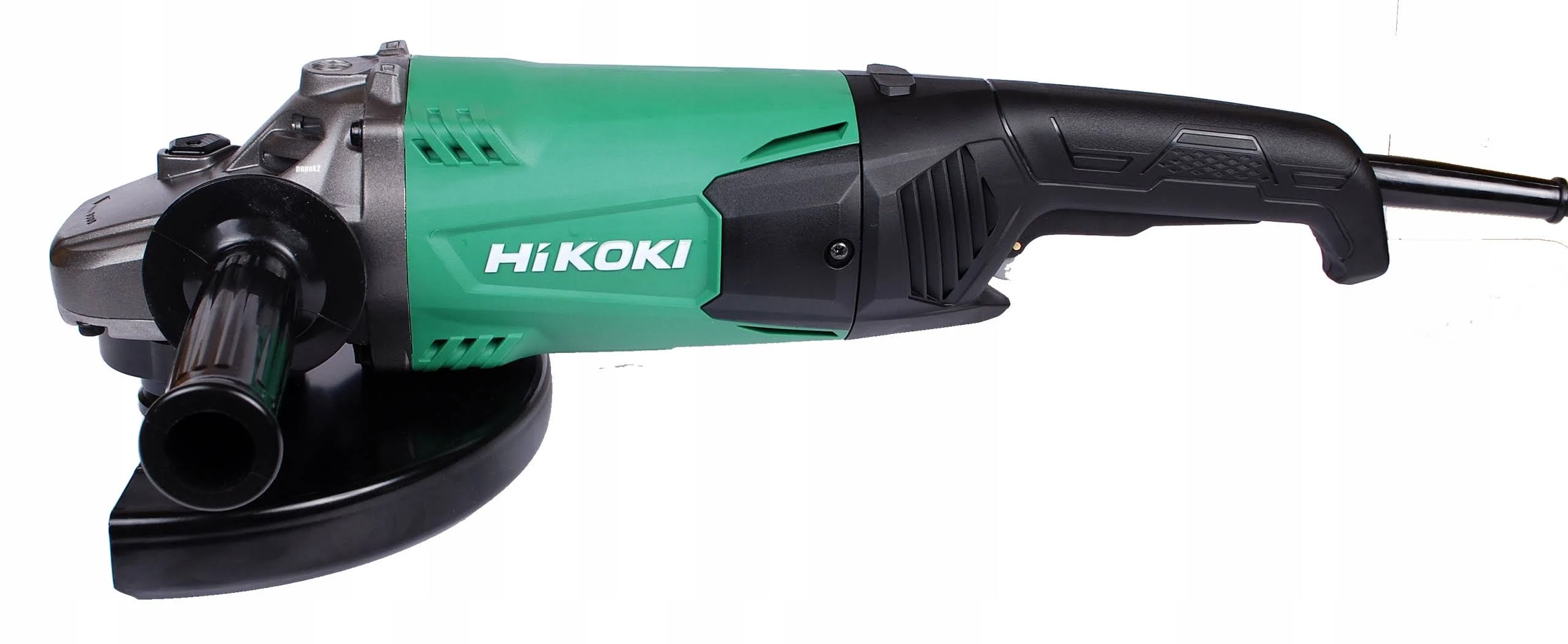 Smerigliatrice verde e nera con il marchio HiKOKI. Impugnatura e protezione nere, sfondo bianco.