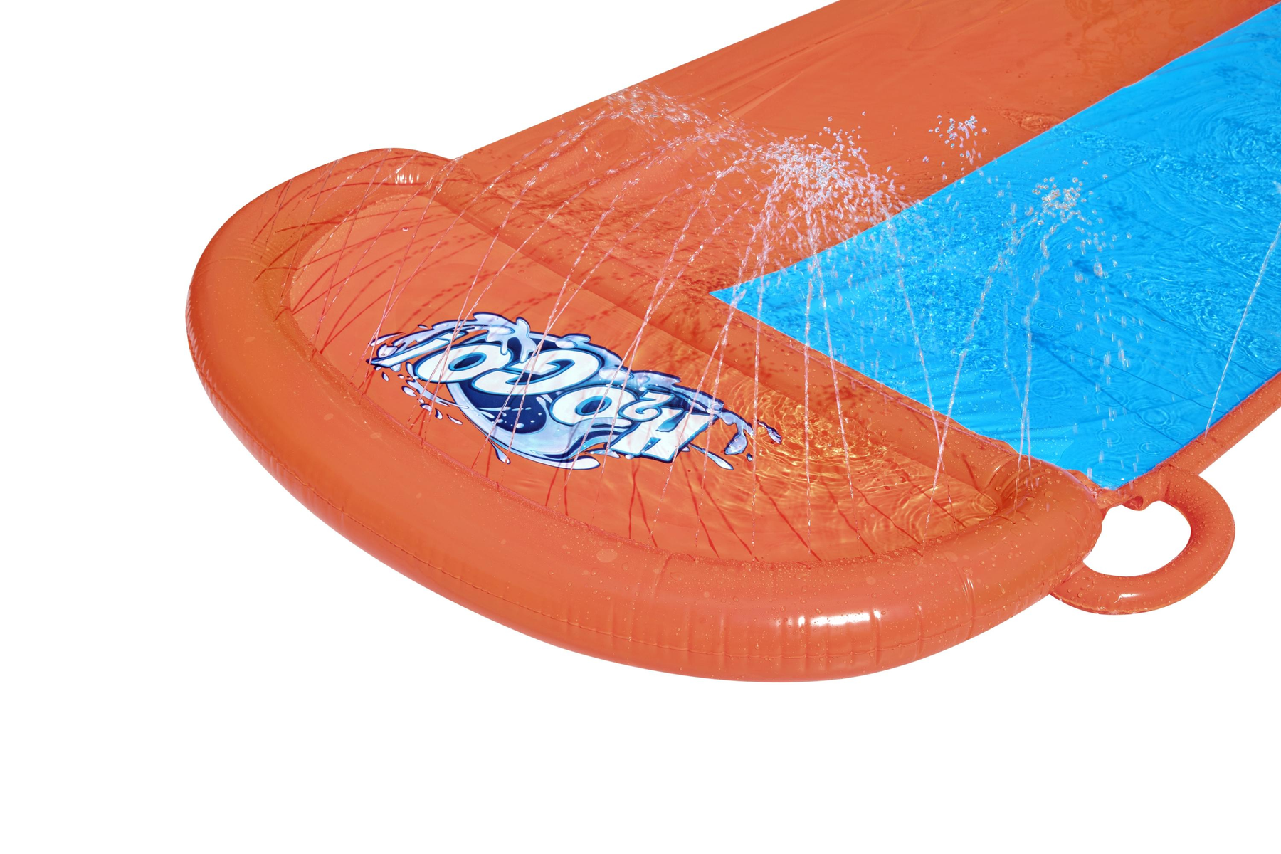 Scivolo acquatico arancione con spruzzo d'acqua. Area blu con acqua. Sfondo bianco.