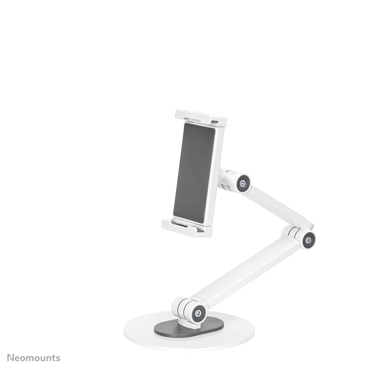 Un supporto per tablet bianco con un tablet in posizione, su sfondo bianco.