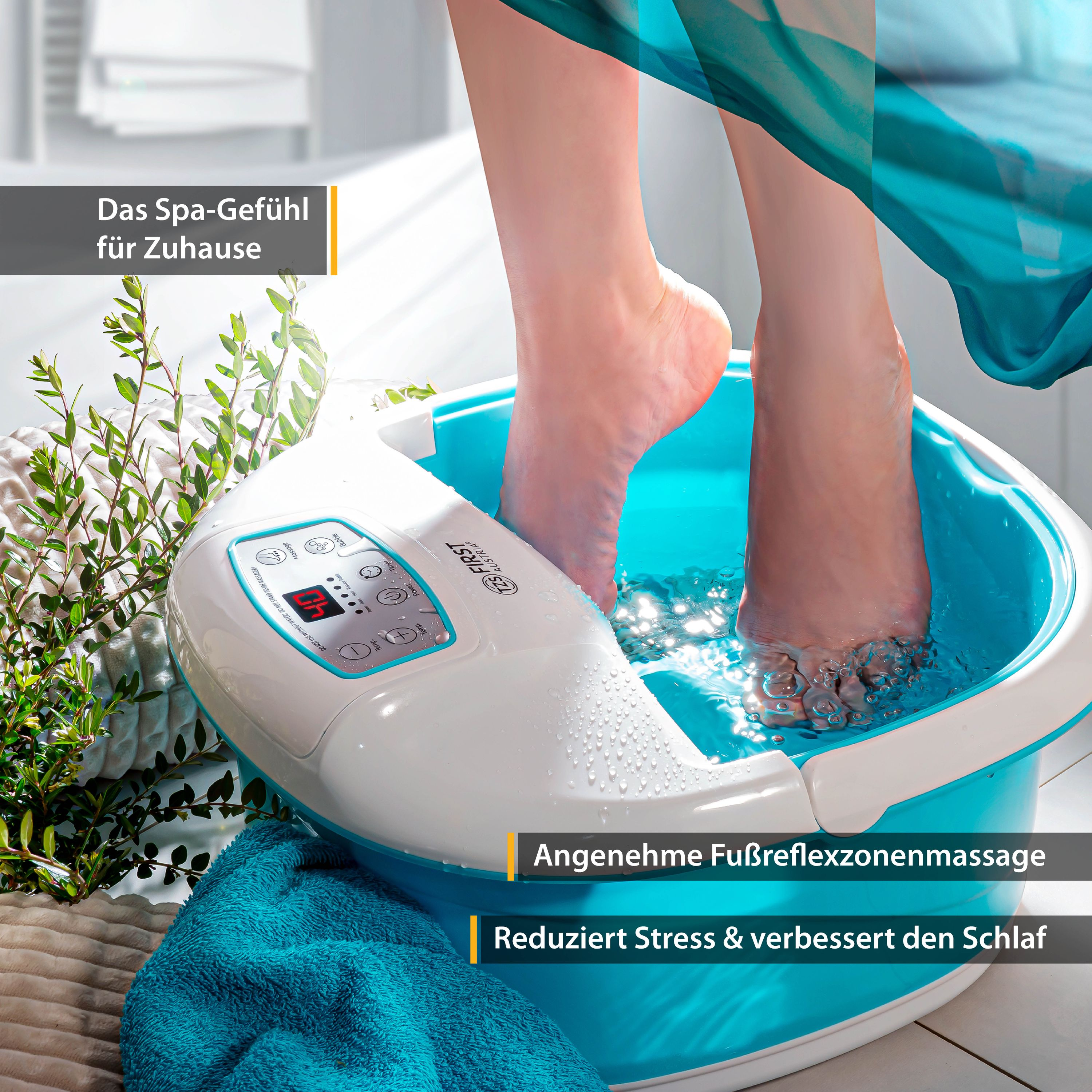 Eine Fußbademaschine mit Füßen, die in blauem Wasser baden.