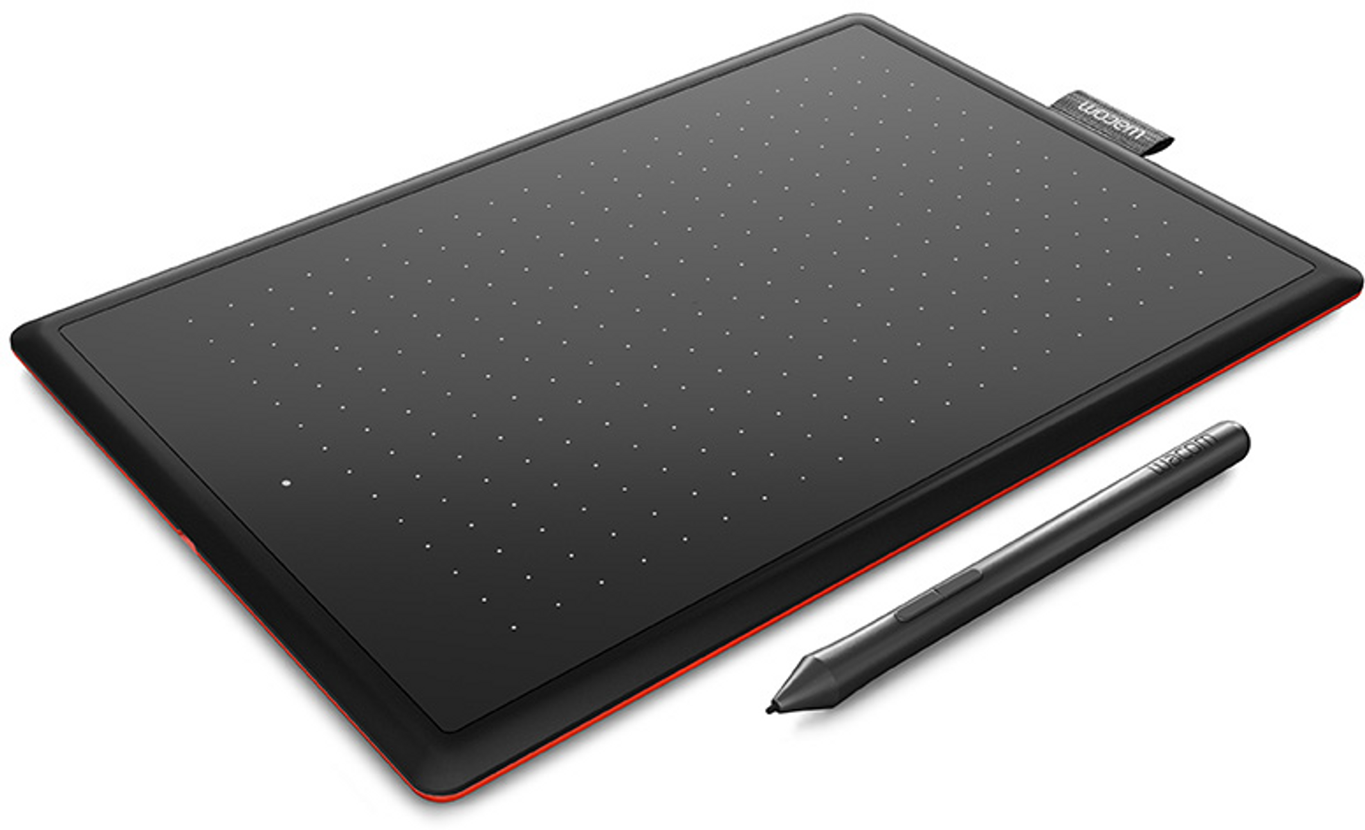 Czarny tablet graficzny Wacom i pióro na białym tle. Tablet prostokątny z czerwonymi krawędziami.