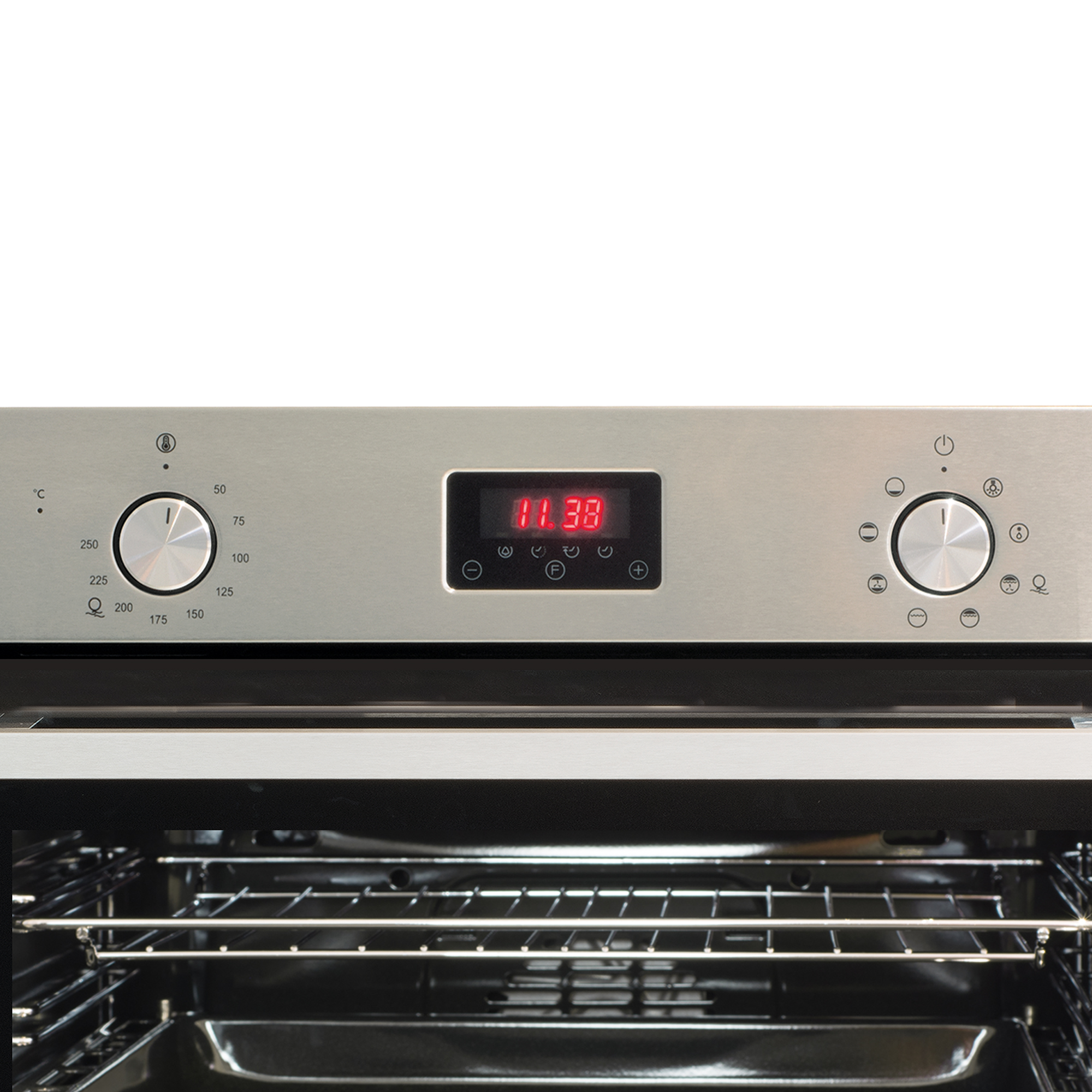 Una vista ravvicinata del pannello di controllo di un forno. Ha manopole e un display digitale che mostra '11:38'.