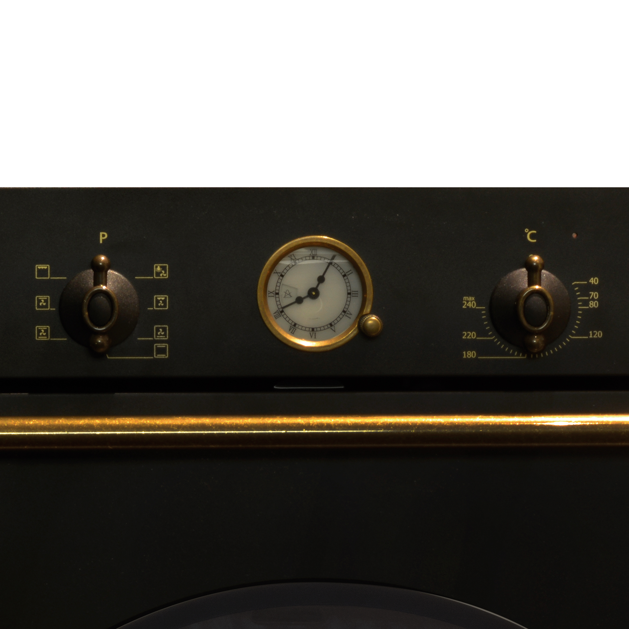 Zbliżenie panelu sterowania piekarnika z pokrętłami i wskaźnikiem zegara.