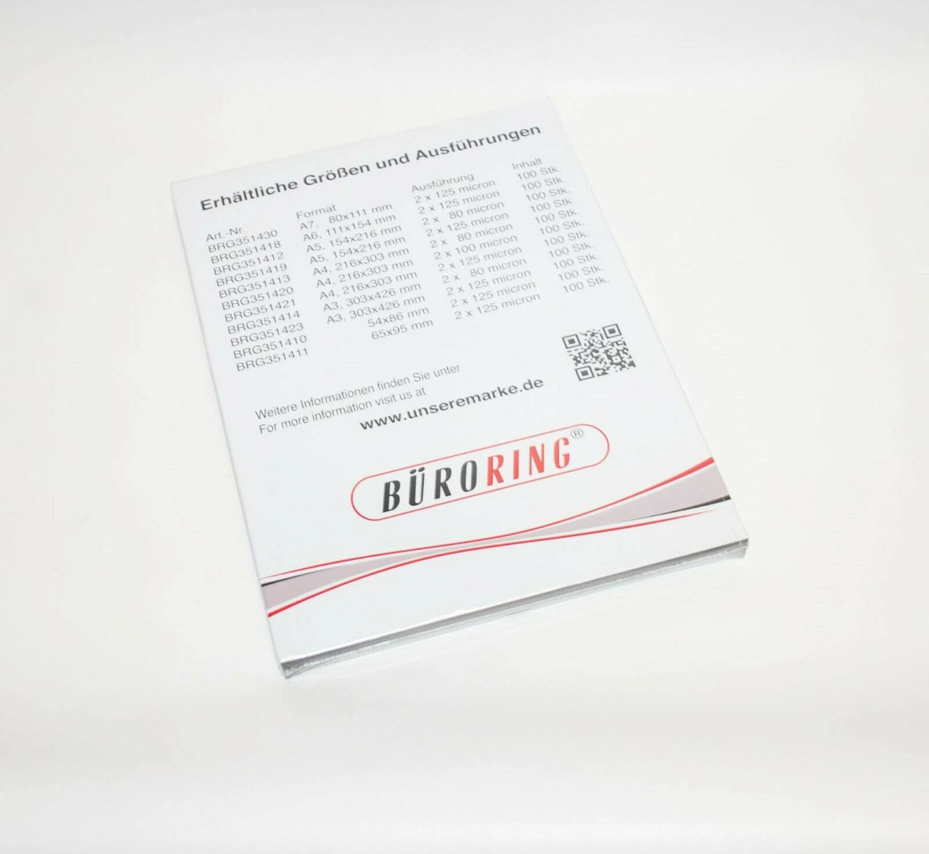 Eine weiße Karte mit deutschem Text über Papierformate und einem QR-Code. Der Markenname lautet 'BÜRORING'.