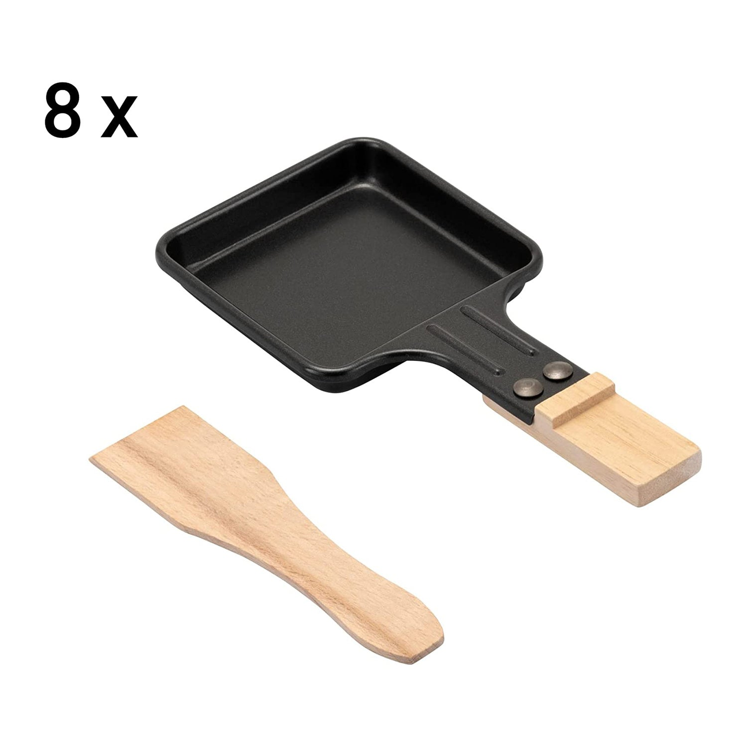 Kleine, quadratische schwarze Kochpfanne mit Holzgriff und Spatel.