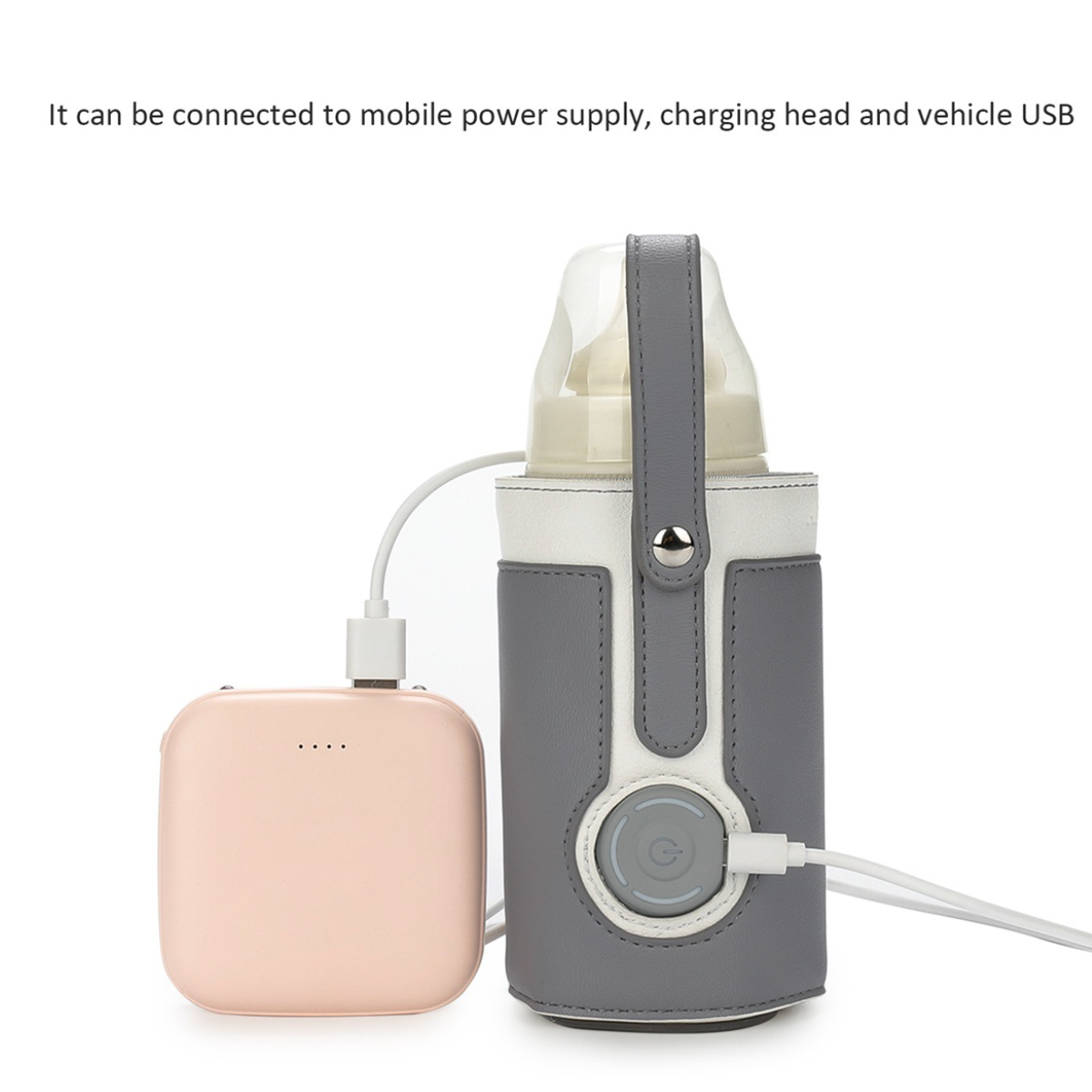 Ein Babyflaschenwärmer, der über ein weißes Kabel an eine Powerbank angeschlossen ist.