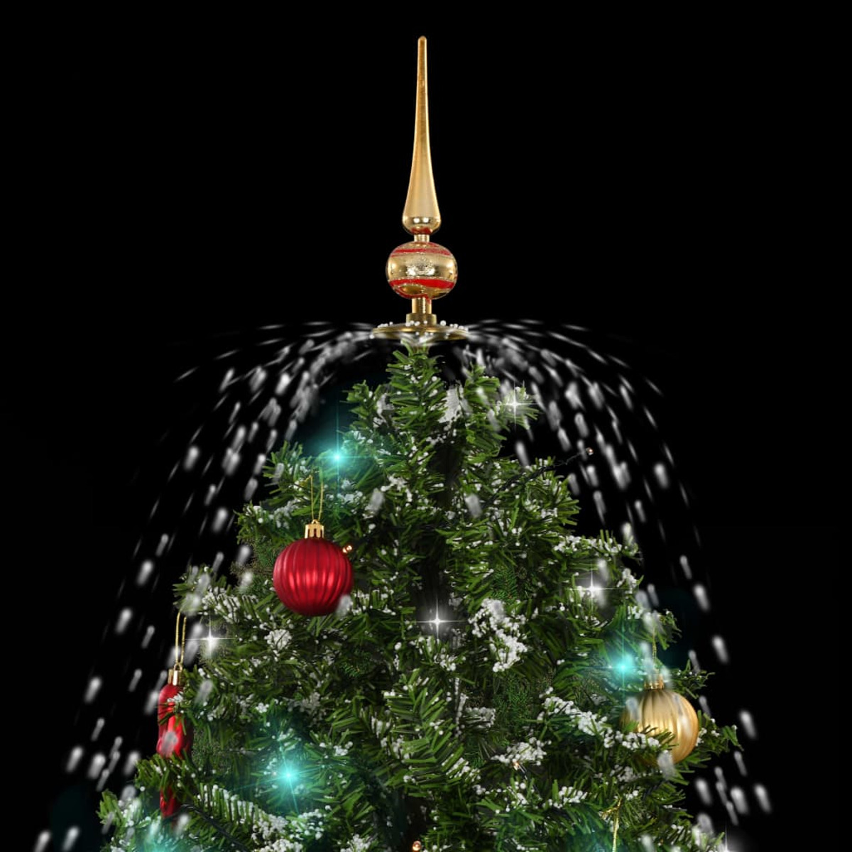 Weihnachtsbaumspitze mit Ornament und Stern. Grüner Baum mit Schnee und roten und goldenen Ornamenten.