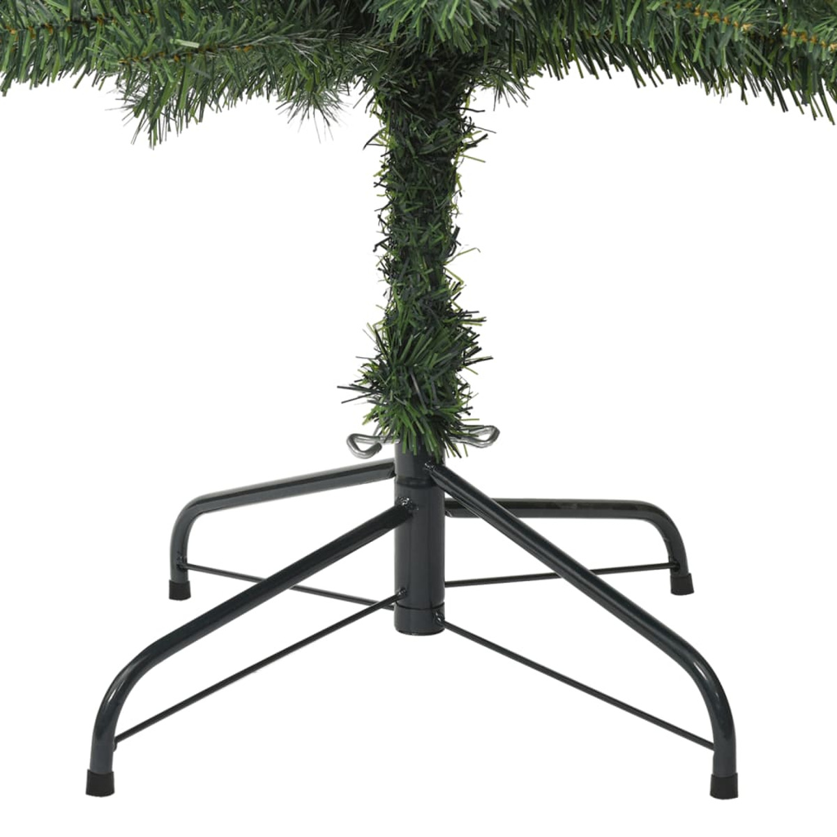 Nahaufnahme eines Weihnachtsbaumfußes. Die Basis ist aus schwarzem Metall mit einem grünen, künstlichen Baumstamm und Ästen.