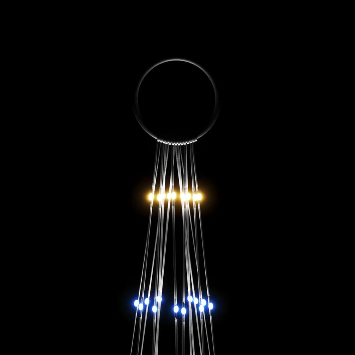 Ein dunkles Bild einer Weihnachtsdekoration mit Lichtern. Die Lichter sind in einer hängenden Linie.