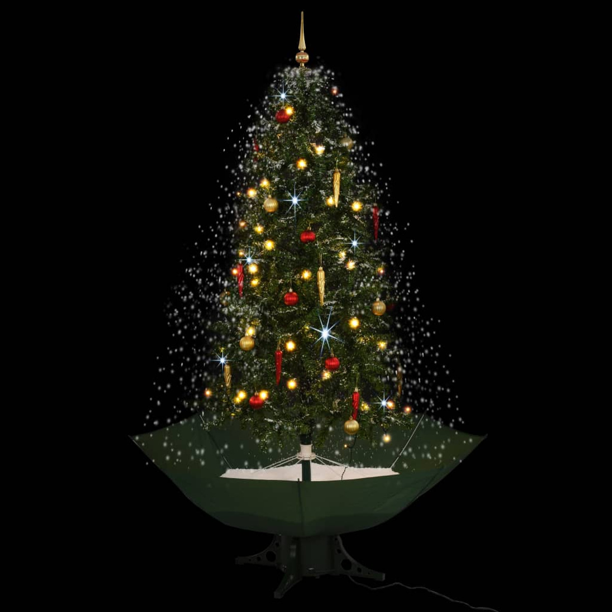 Ein Weihnachtsbaum mit Lichtern und Ornamenten, mit Schnee-Effekt. Der Baum steht auf einem grünen Sockel.