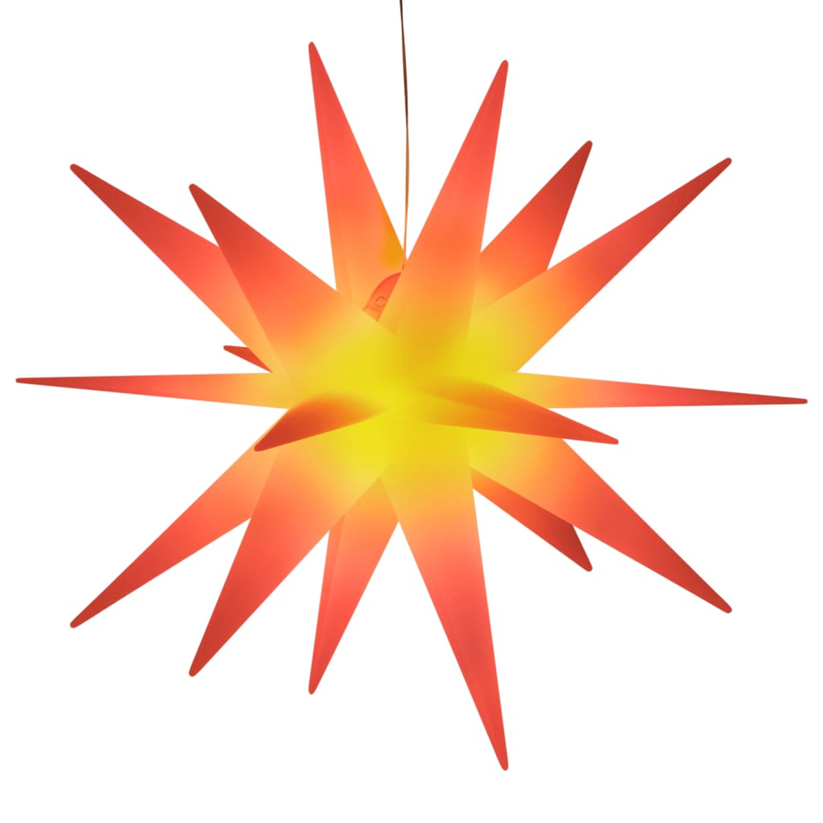 Ein sternförmiger Weihnachtsschmuck in Orange- und Gelbverläufen, vor weißem Hintergrund.