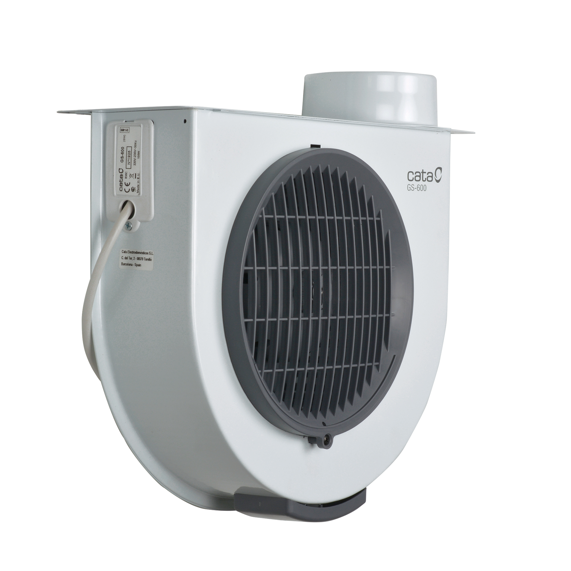 Ventilador industrial blanco con rejilla oscura, sobre un fondo blanco. El ventilador está en ángulo.