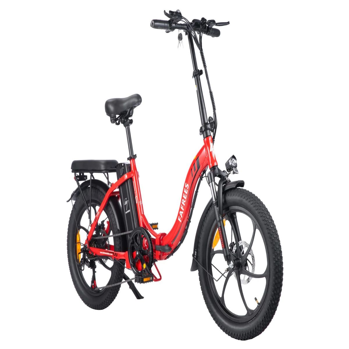 Bicicletta elettrica rossa e nera. Ha pneumatici spessi, un sedile e un faro.