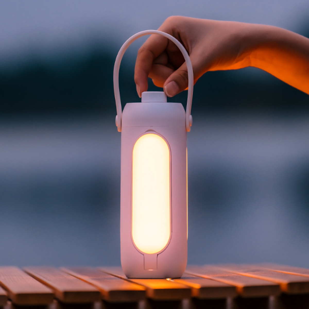 LACAMAX Tragbares Campinglicht - Weiß, faltbar, Camping-Lampe Gelb beleuchtet, USB über wiederaufladbar