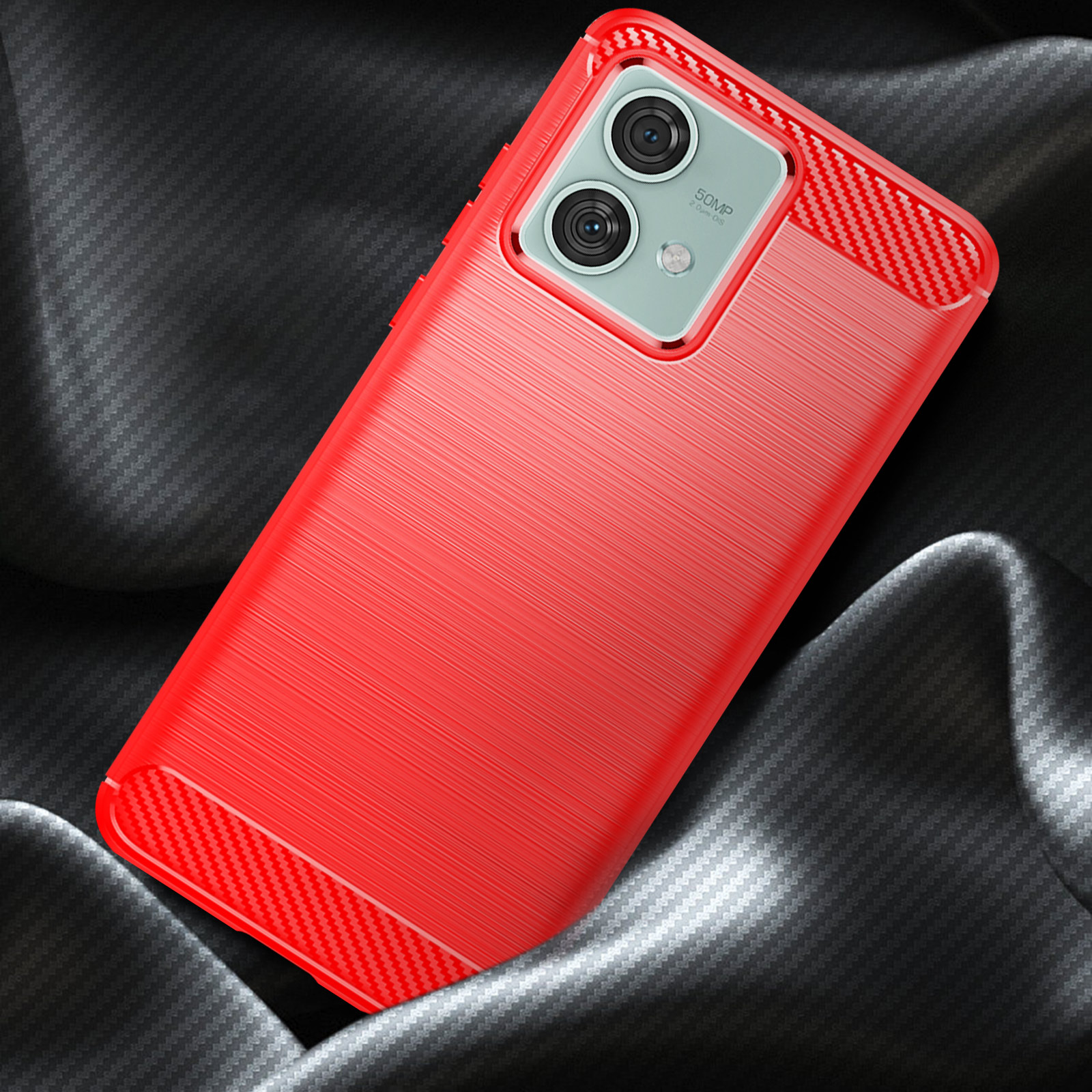 Custodia rossa per telefono con design strutturato e doppia fotocamera su tessuto scuro.