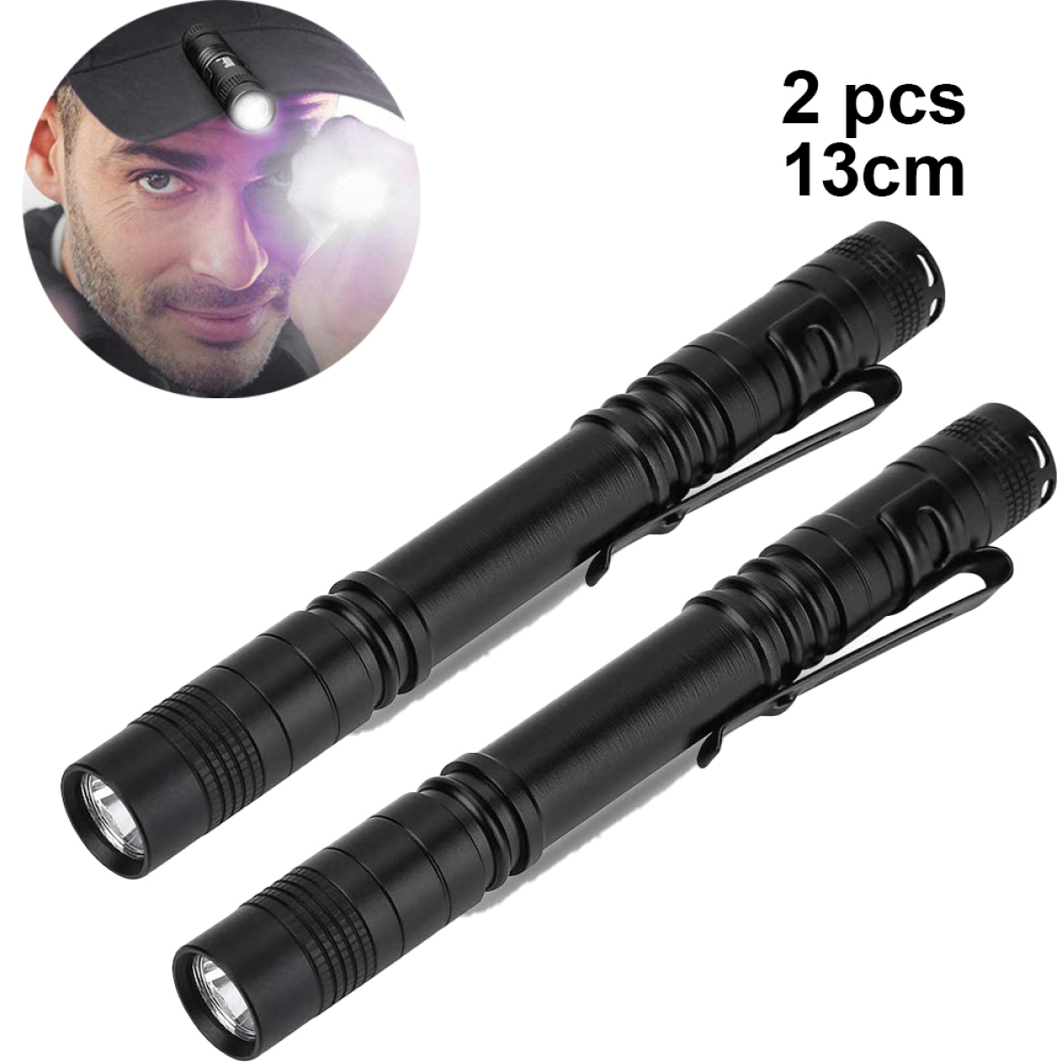 Zwei schwarze Taschenlampen. Eine wird im Bild am Kopf eines Mannes verwendet.