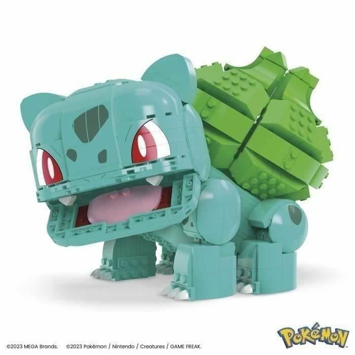 Figurka Bulbasaur Pokémon wykonana z zielonych i turkusowych klocków.