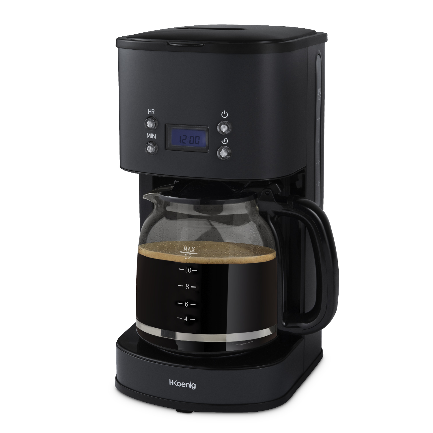 Zwart koffiezetapparaat met glazen kan en digitaal display met 12:00 uur, geïsoleerd op wit.