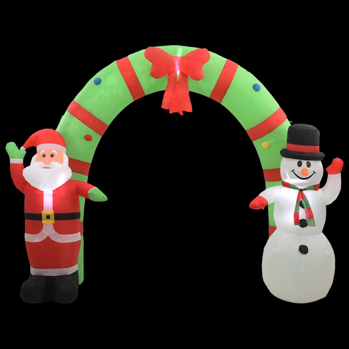 Aufblasbarer Weihnachtsmann und Schneemann unter einem grünen Bogen mit roter Schleife. Schwarzer Hintergrund.
